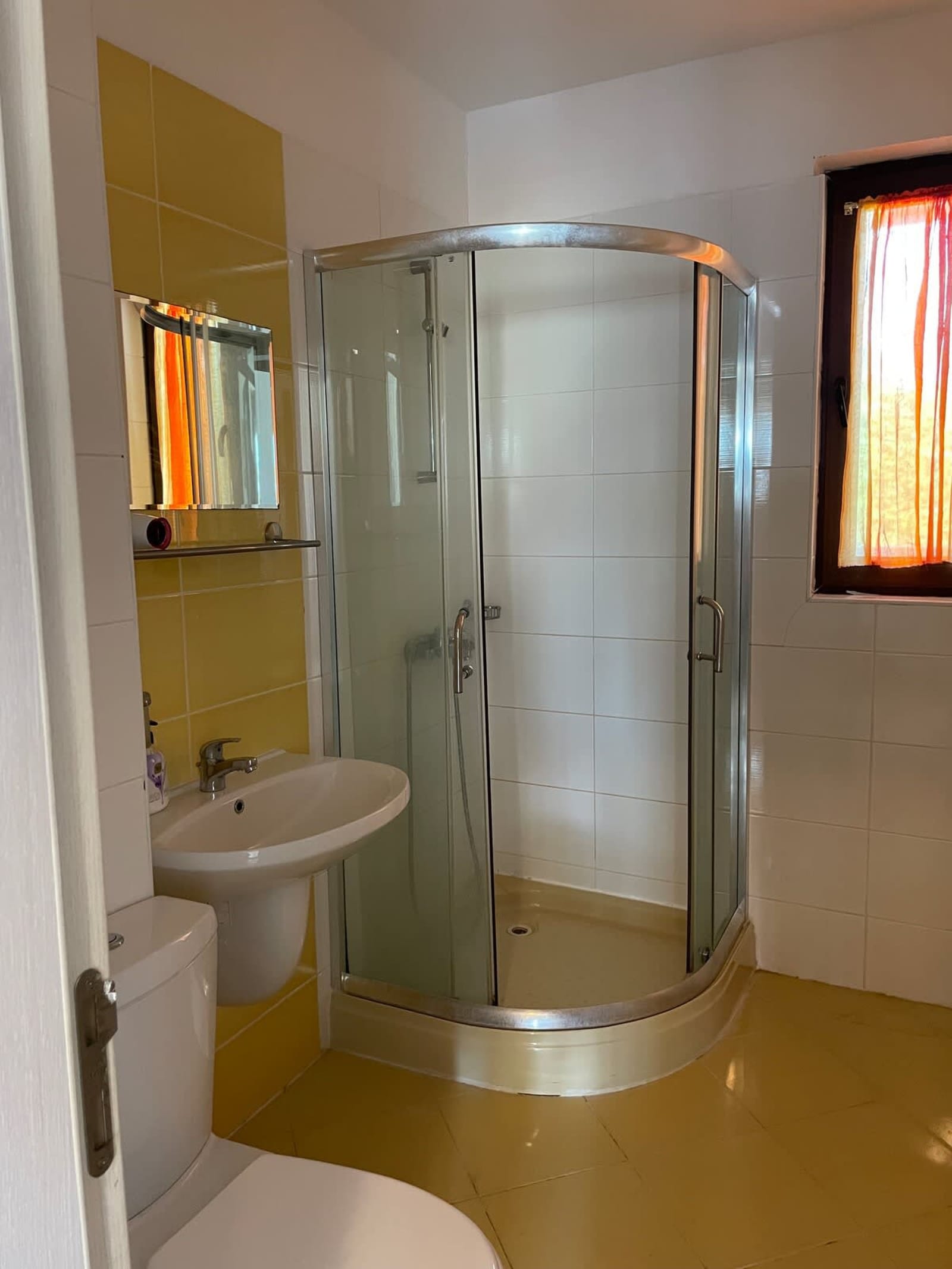 1BD Flat on the Beach with Parking - Photo 14