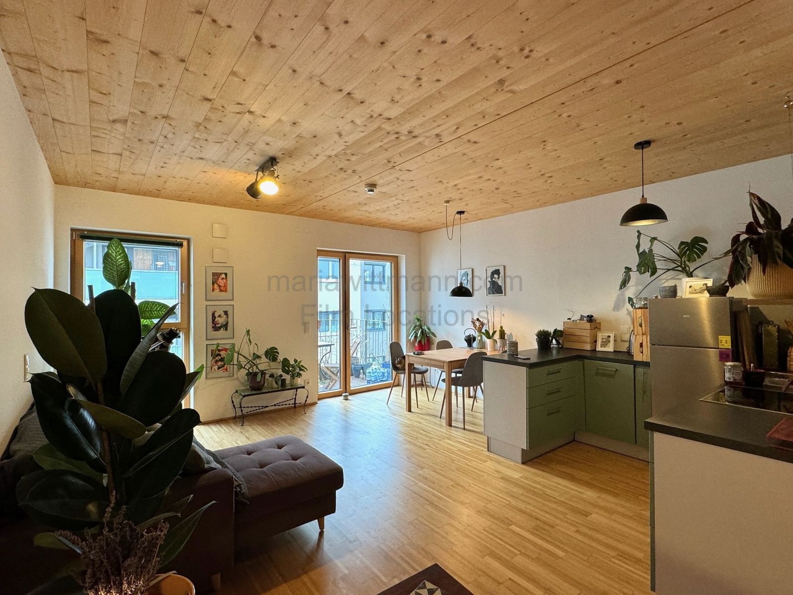 Location 147 - Cover Photo