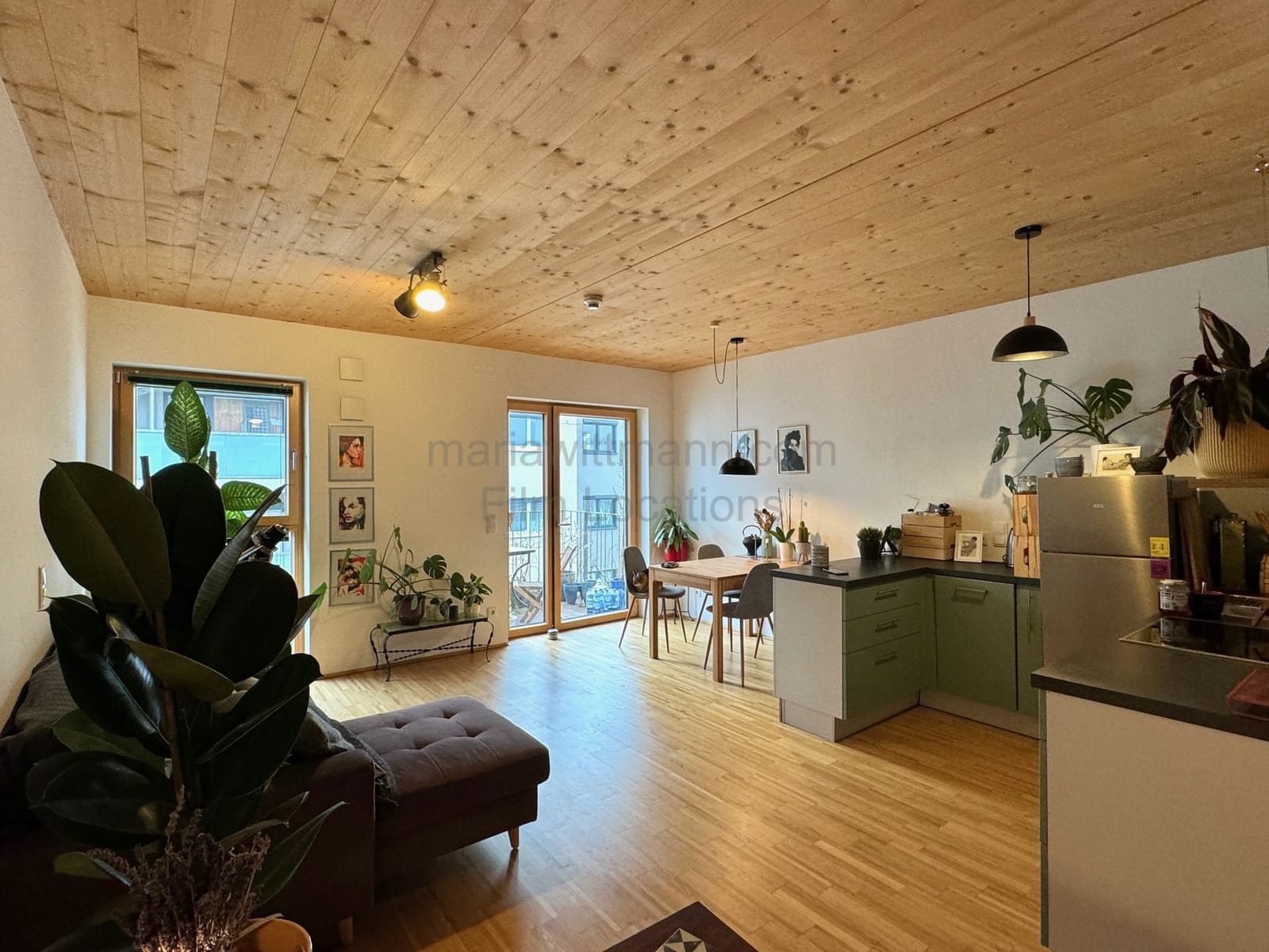 Location 147 - Cover Photo