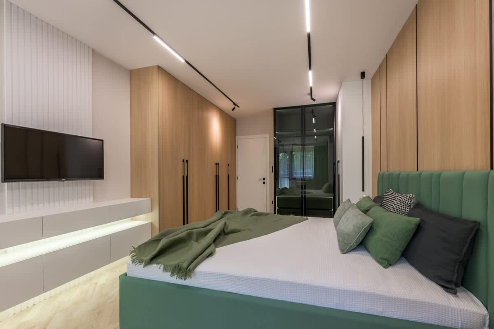 Modern Apartment in Top Center | Steps from Beach - Photo 13