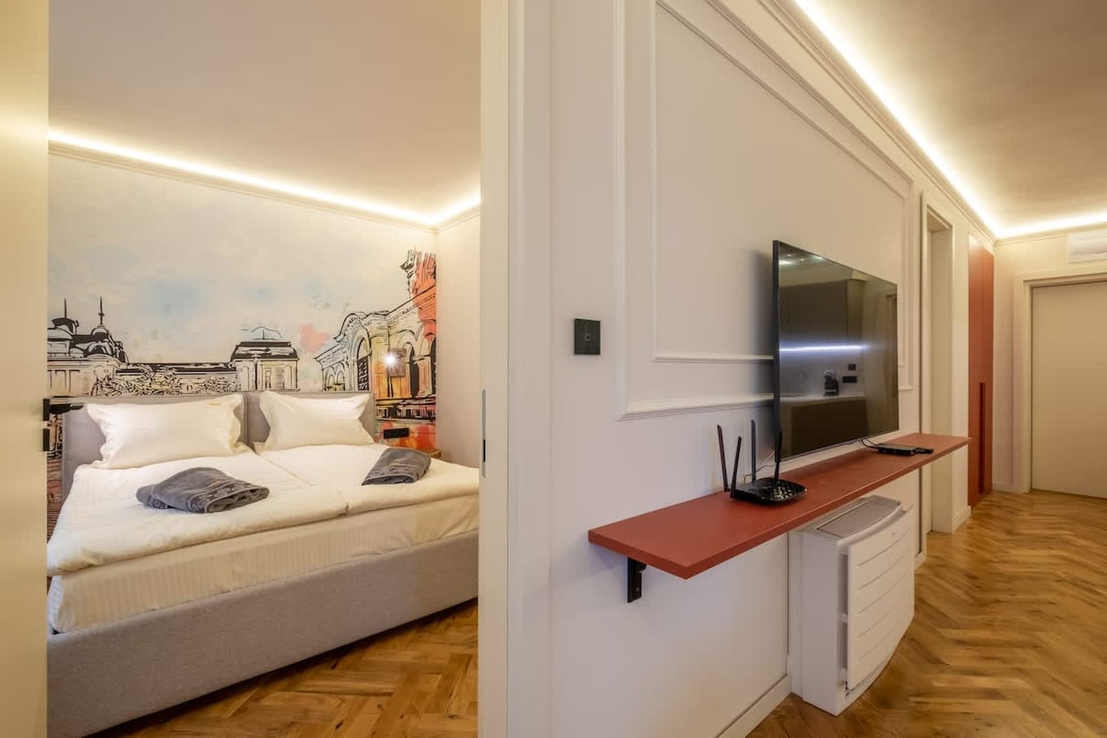 SOFapart Boutique Apt with 3 BDR + 2 BTH &amp; Parking - Photo 28