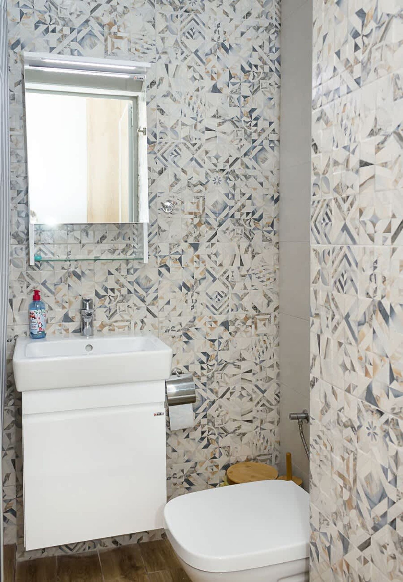 Cozy 1-BD Apartment in Varna - Photo 17