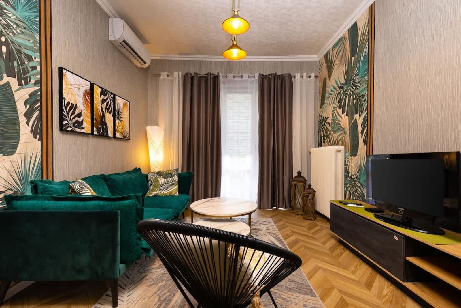 The Urban Nest-2BD Apartment with a Terrace - Photo 2