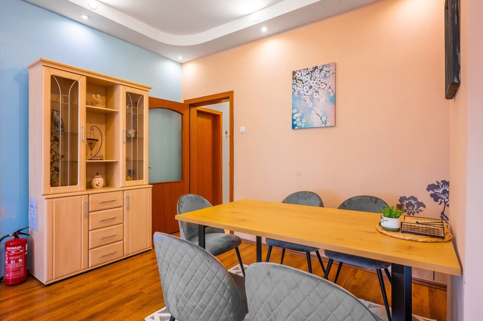 Cozy and Spacious 3BD Flat I 10 Min from NDK - Photo 9