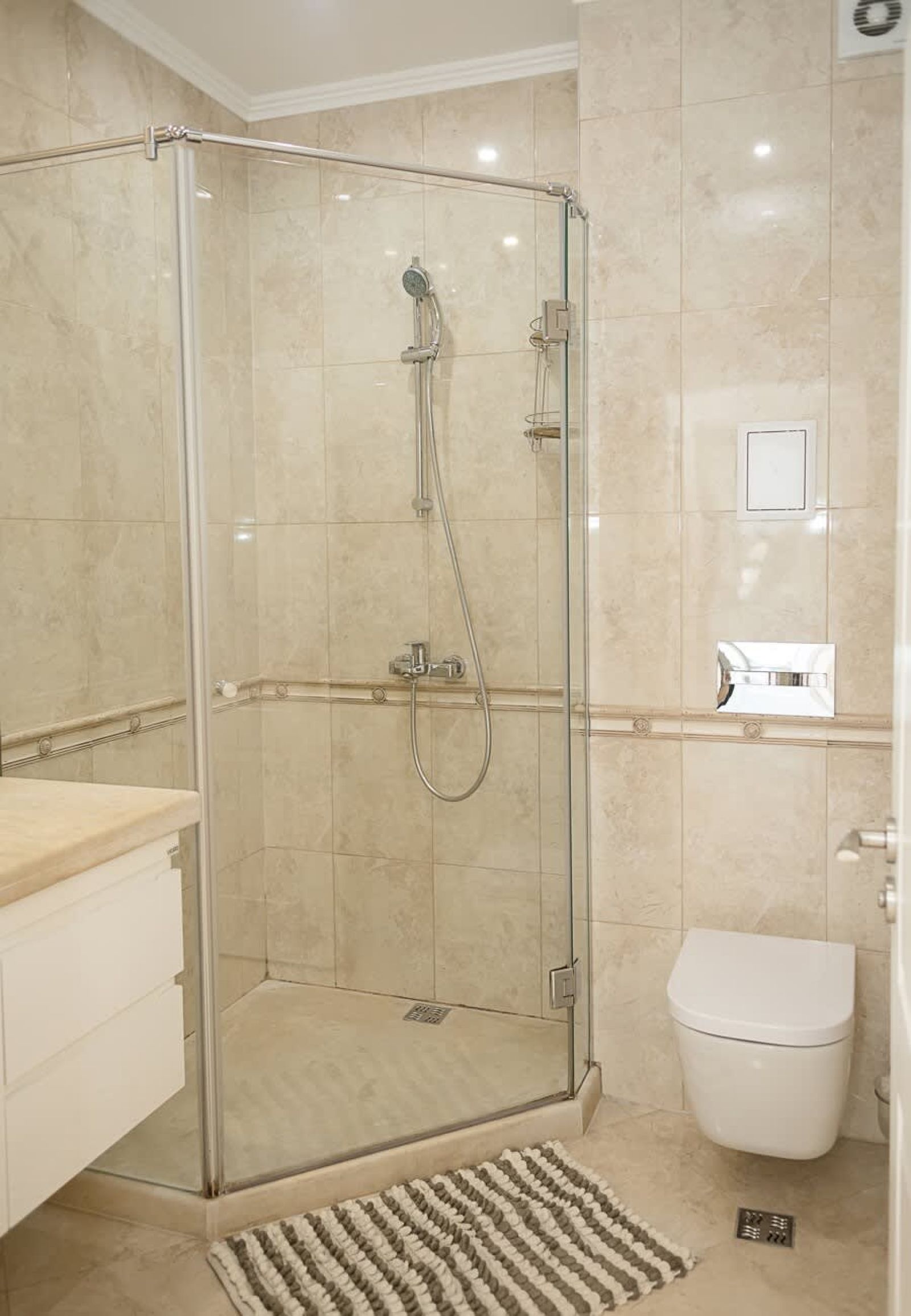 Elegant 1BR Apartment in the TOP Center of Varna - Photo 20