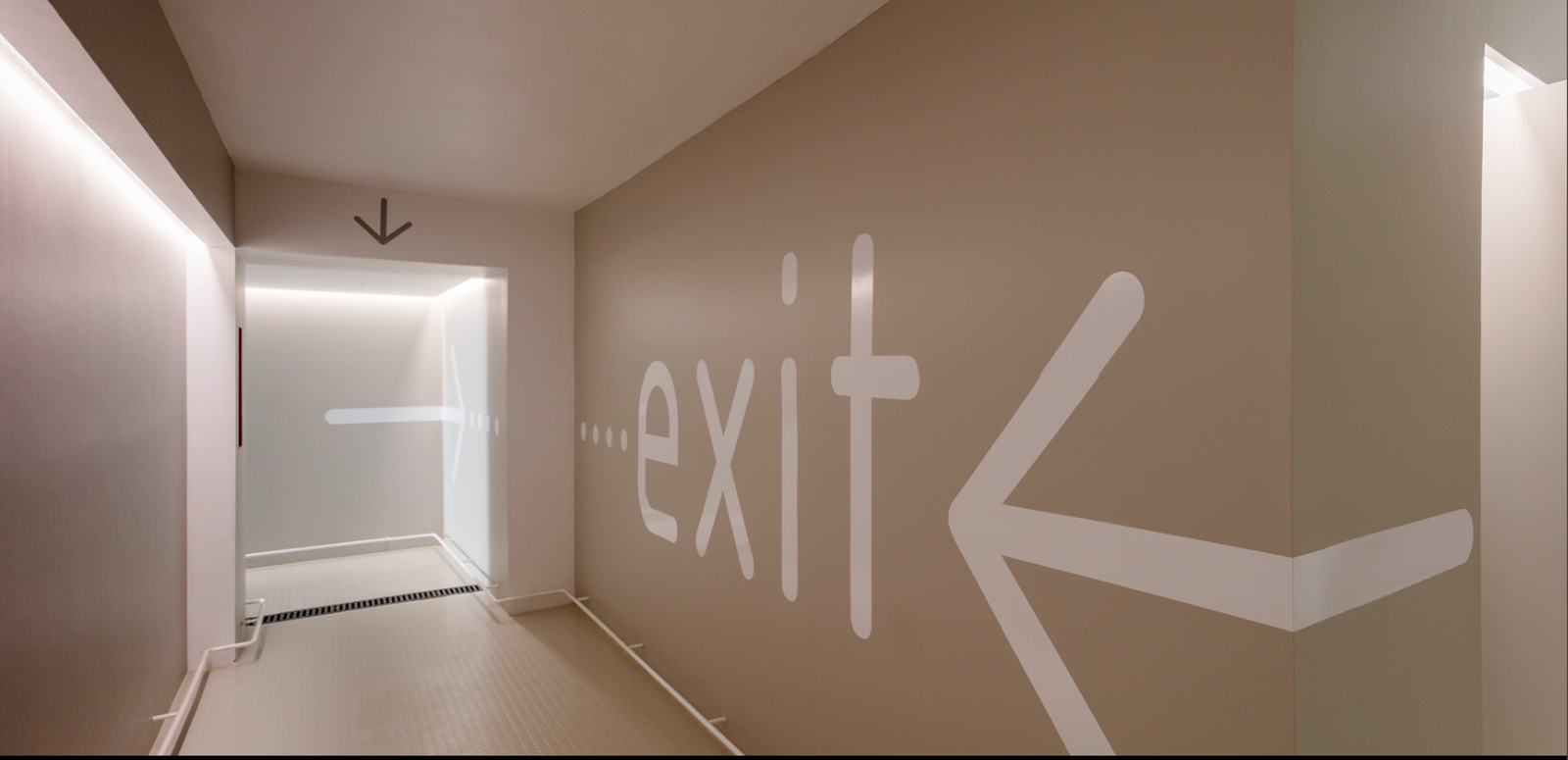 Corner Bar - Spain, Playa de la Américas - Photo 8