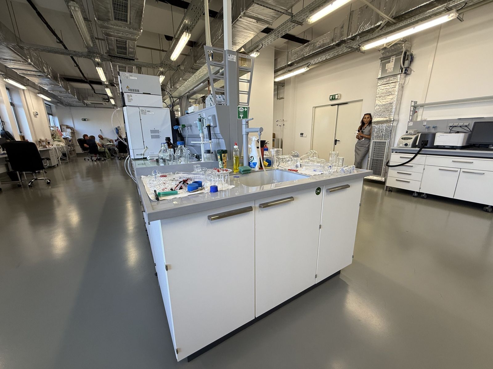 Modern Laboratory with a foyer in Sofia Bulgaria - Photo 30