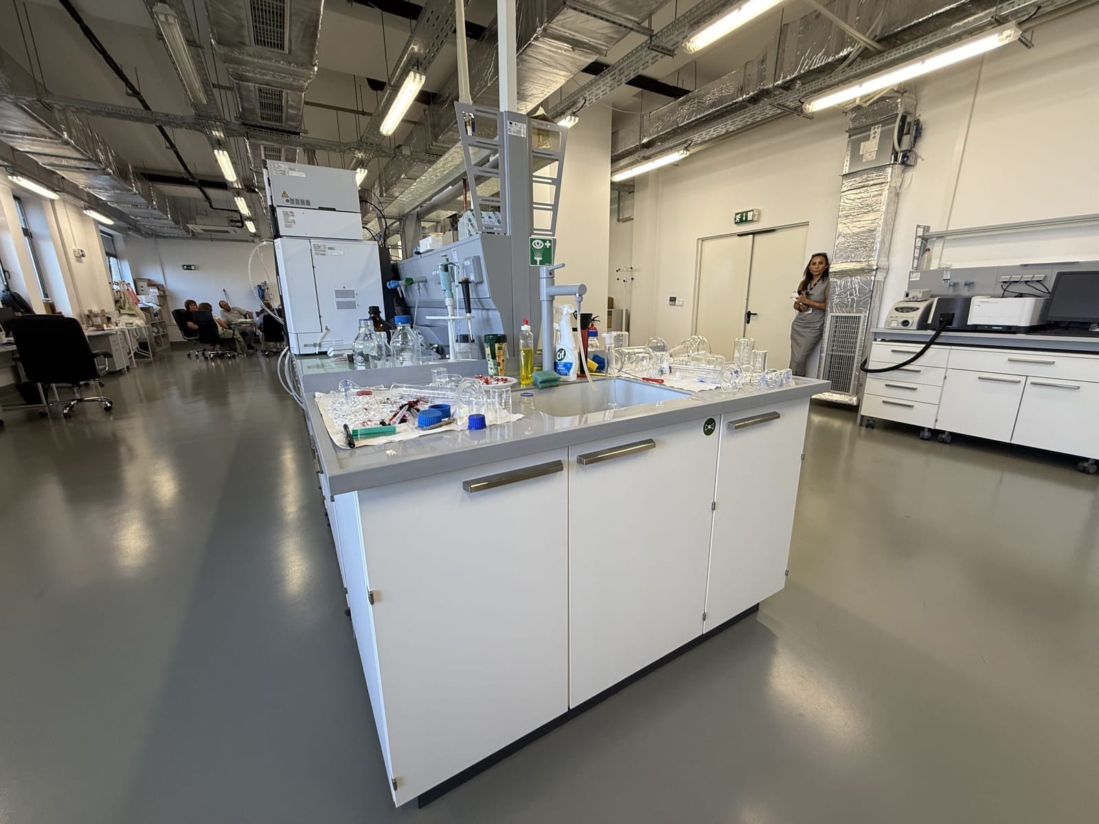 Modern Laboratory with a foyer in Sofia Bulgaria - Photo 30