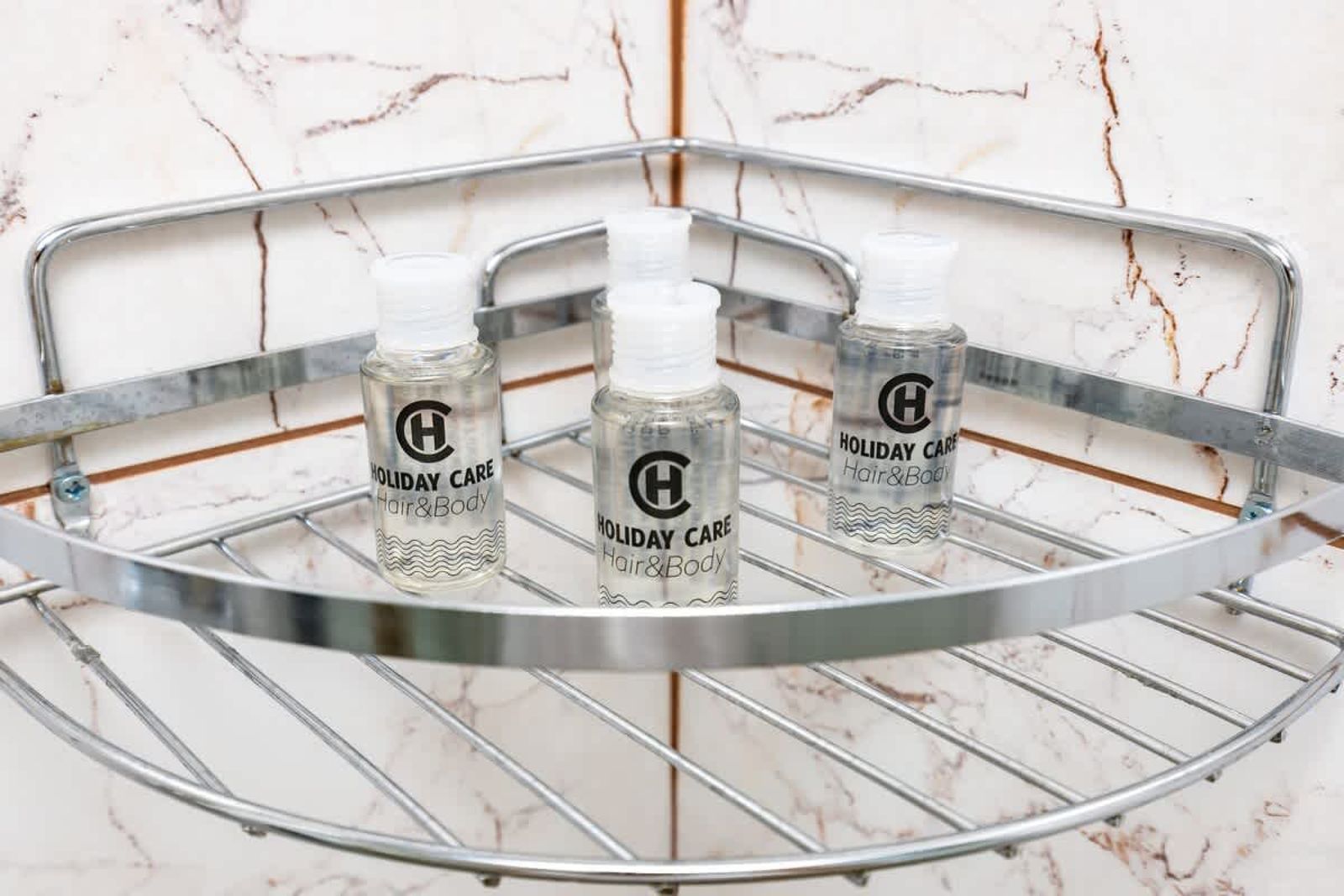 Bright and Cozy Apartment Next to a City Park - Photo 23