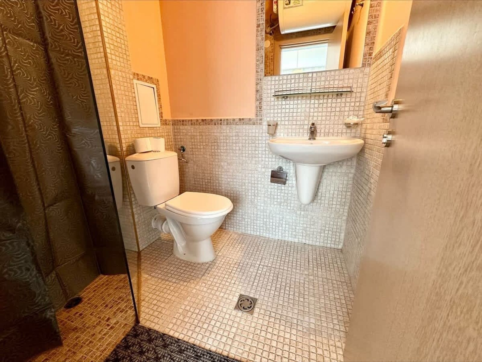 Cozy Rainbow 3  studio pool view - Photo 31