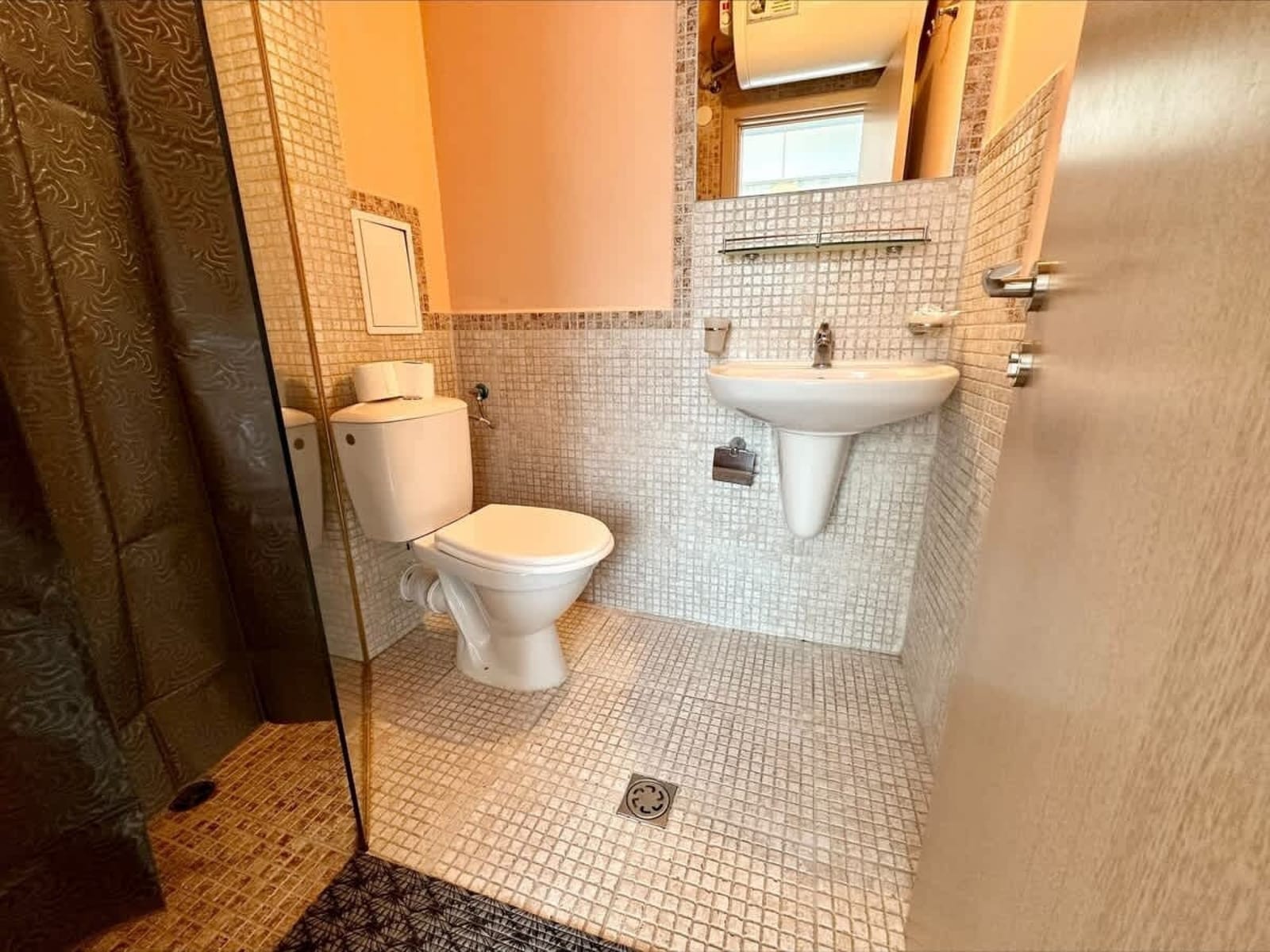 Cozy Rainbow 3  studio pool view - Photo 31