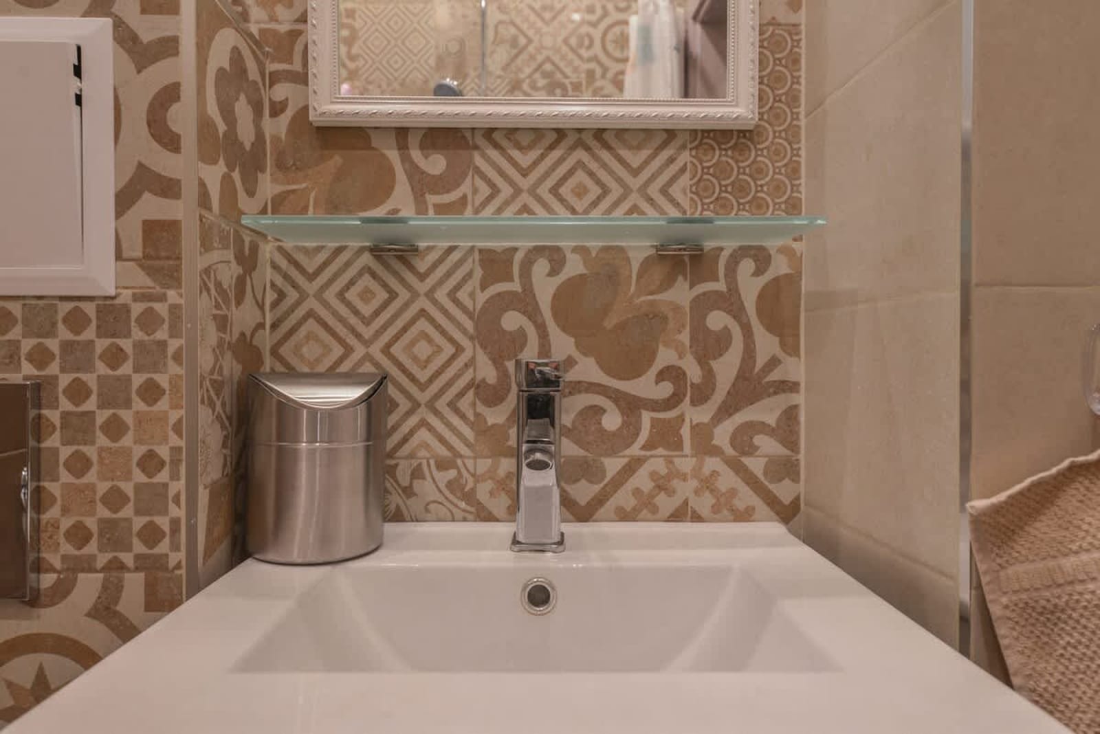 Welcoming One Bedroom on Vasil Levski Boulevard - Photo 20