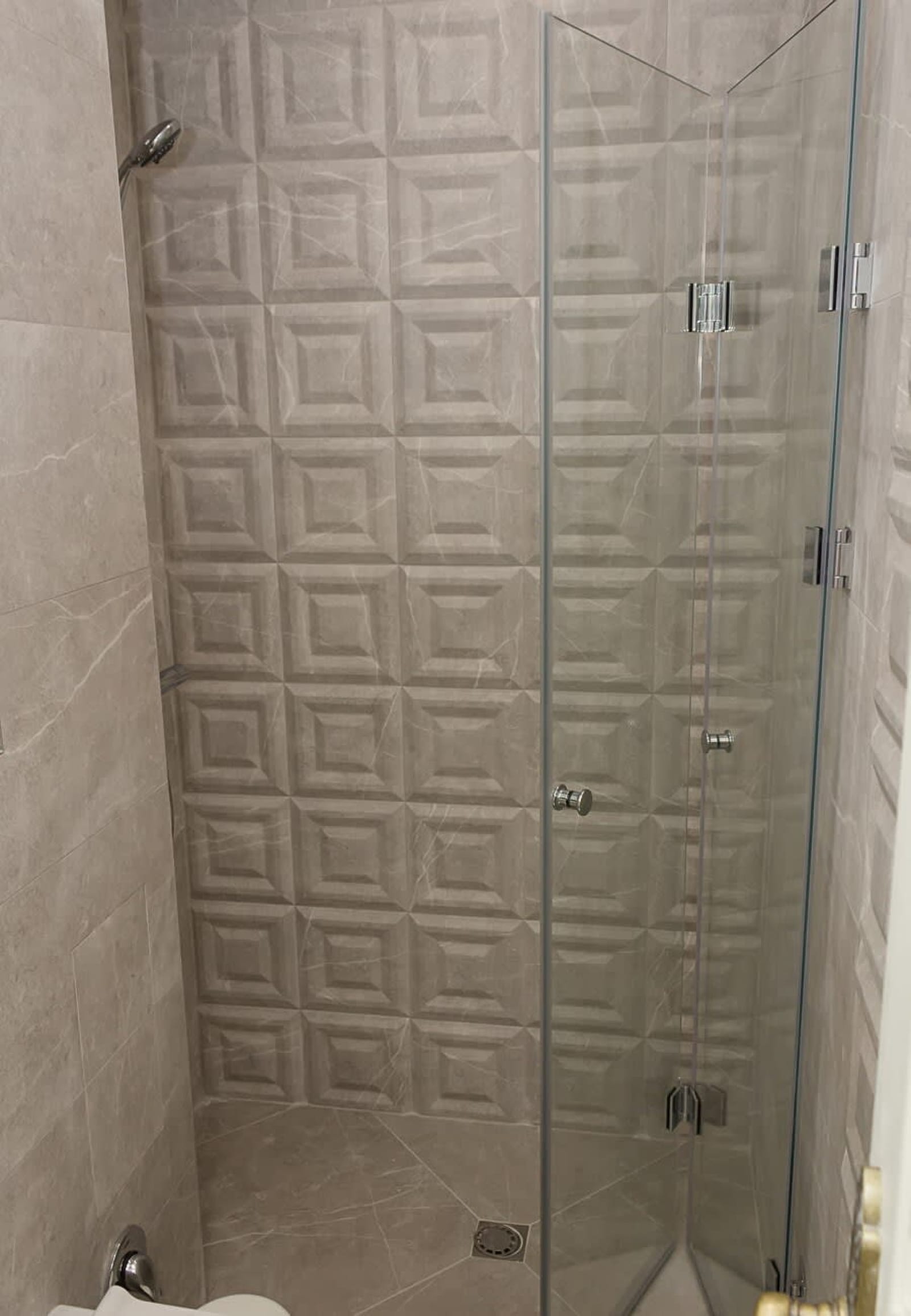 2BD Home In The Heart Of Varna with Parking - Blue - Photo 17