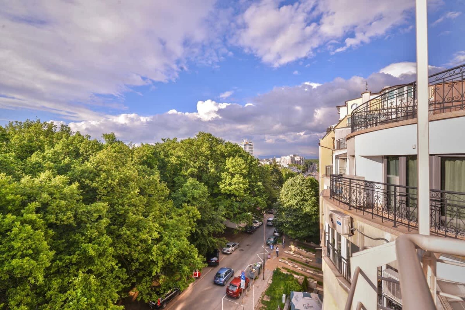 South Park, Vitosha View, 2-BDR, 2-BTHR Apartment - Photo 36