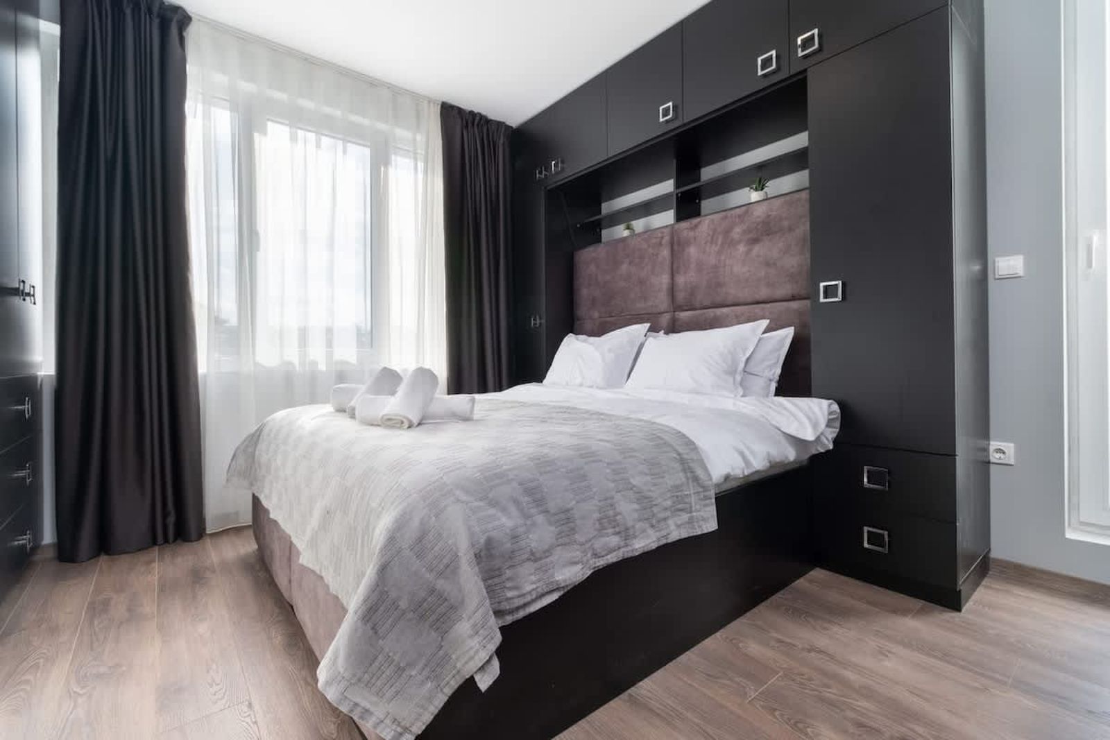 Central Plovdiv: Modern 1BR with Netflix &amp; Balcony - Photo 29