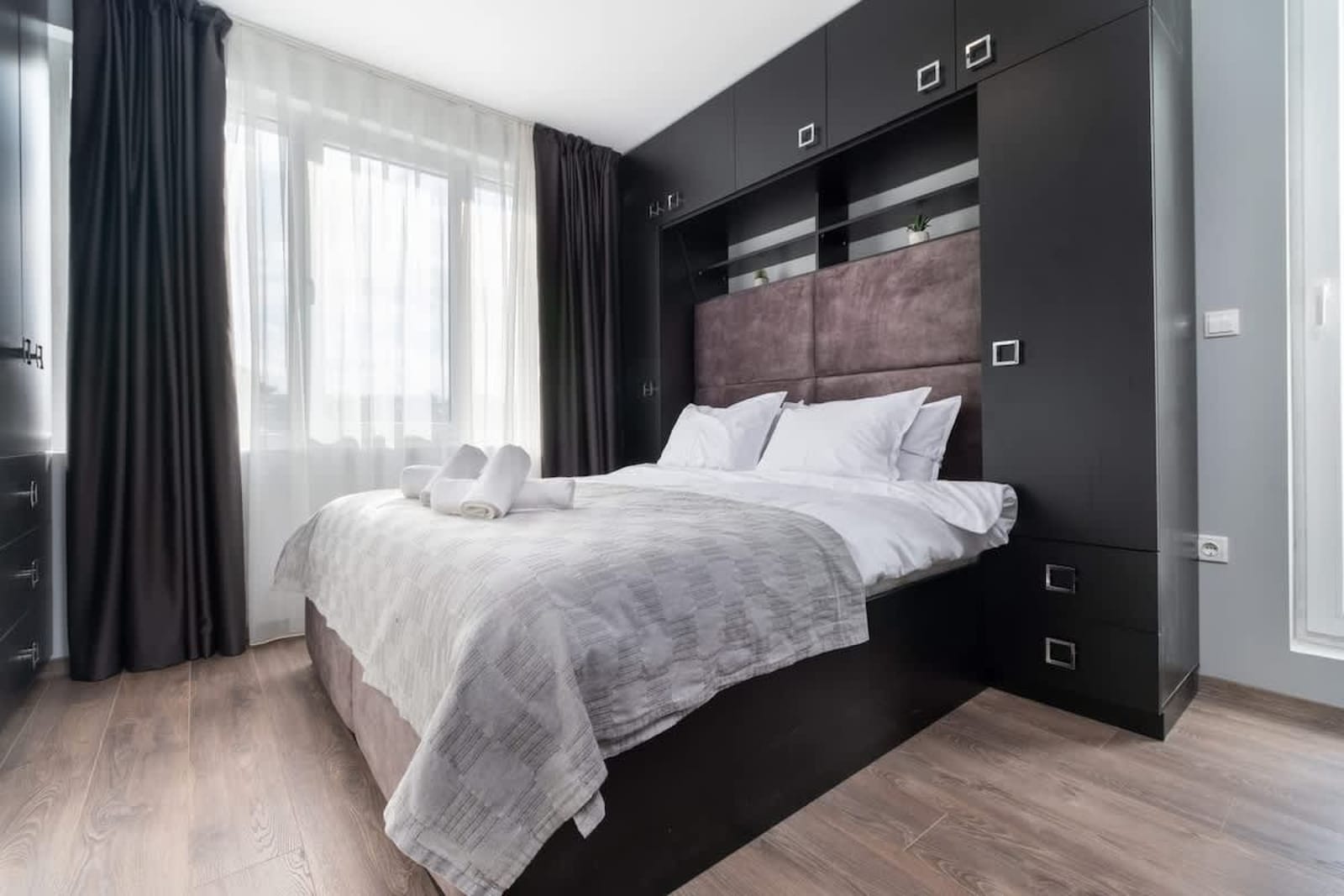 Central Plovdiv: Modern 1BR with Netflix &amp; Balcony - Photo 29