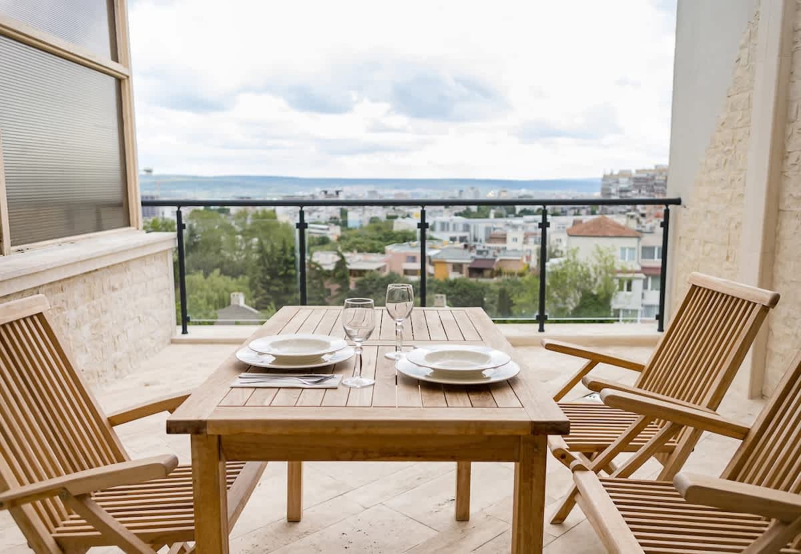 Stylish Flat with Balcony &amp; City Views–Briz, Varna - Cover Photo