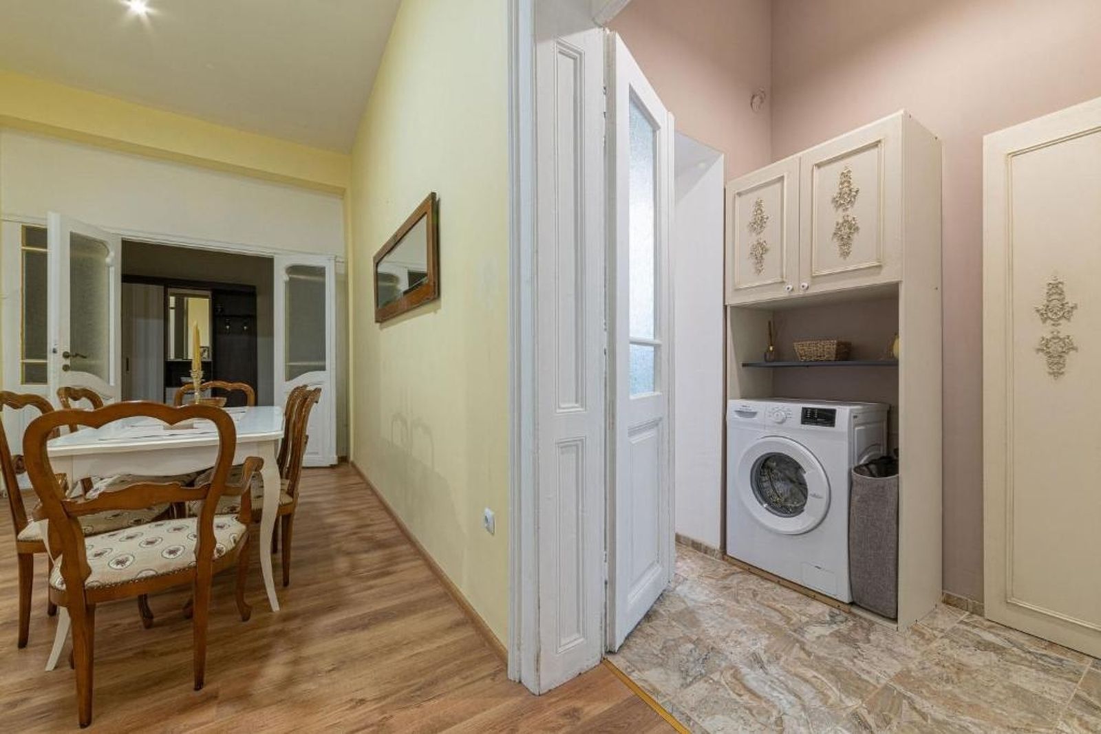 Apo Apartment - Top Center - Photo 27