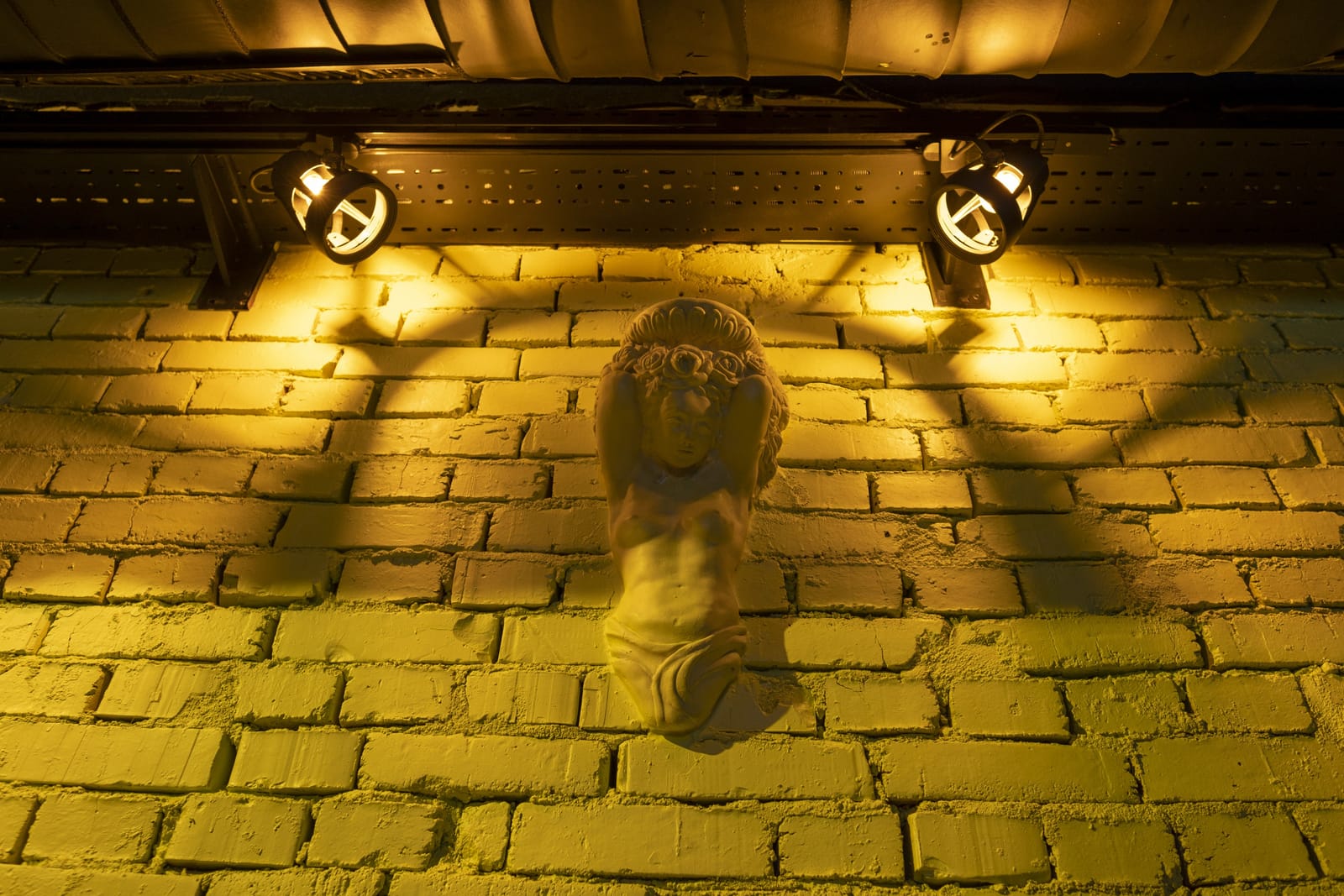 Club DOM is a multi-layered cultural and social hub situated in the very heart of Sofia. - Photo 10