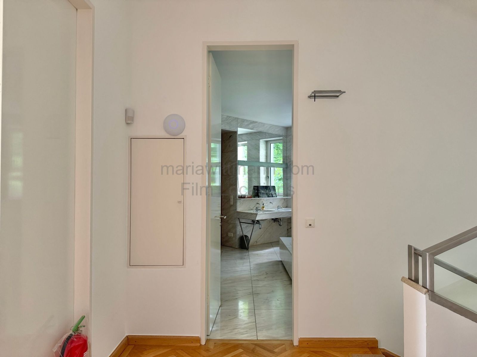 Location 500 - Photo 22