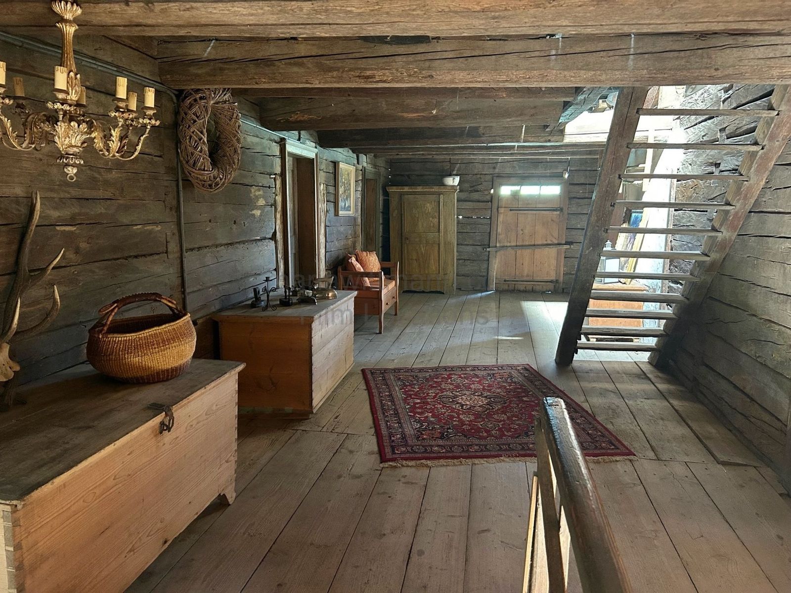 Location 505 - Photo 4