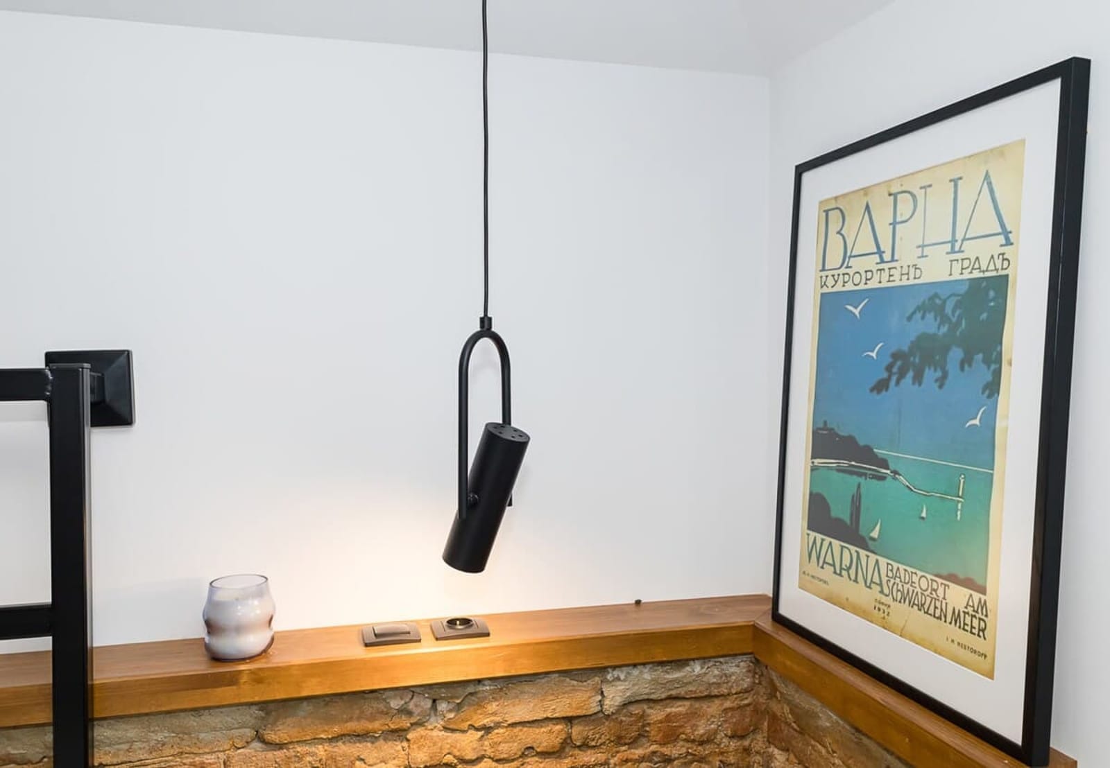 Stylish Maisonette Just Steps from the Sea Garden - Photo 17