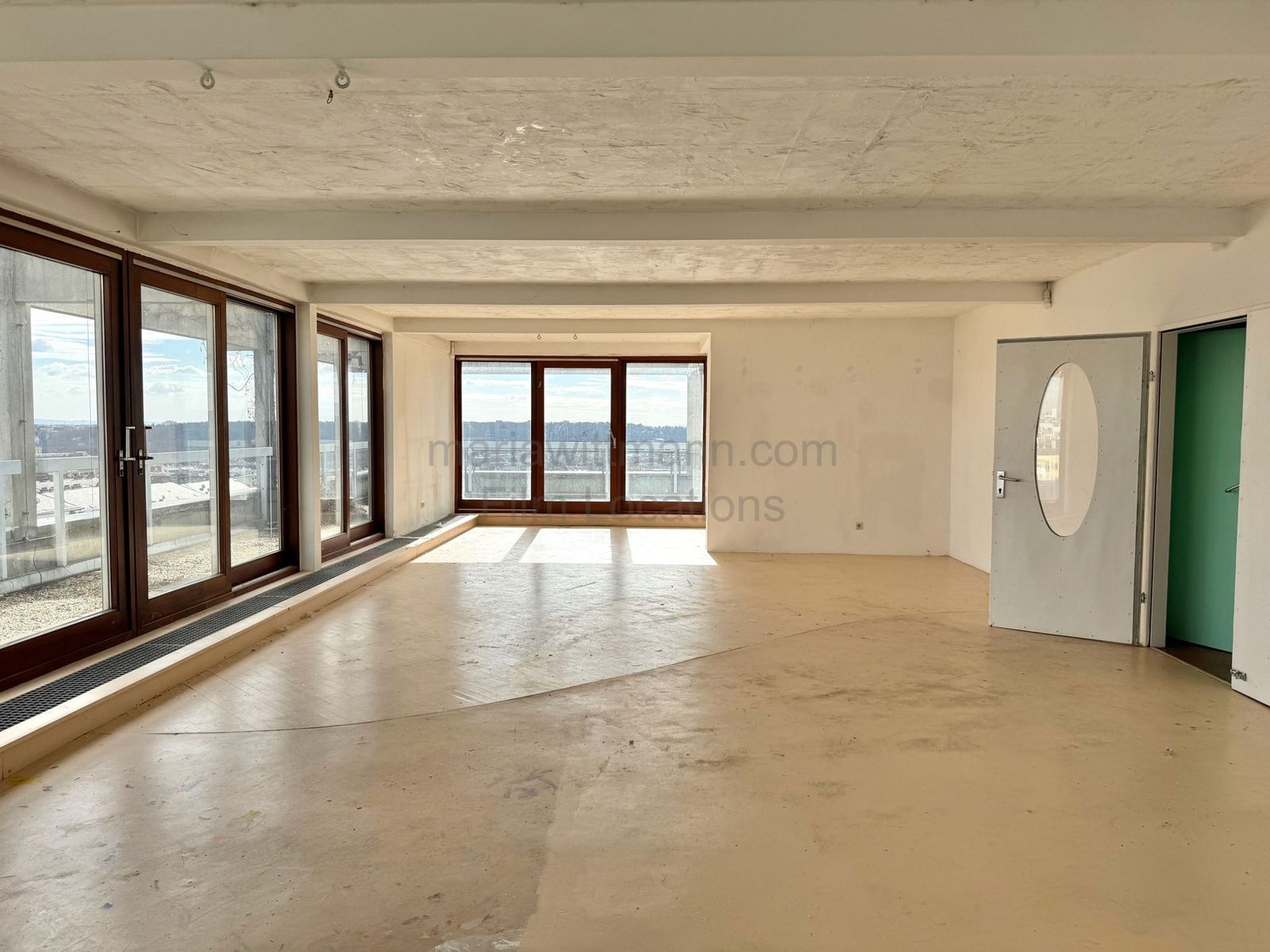 Location 370 - Photo 7