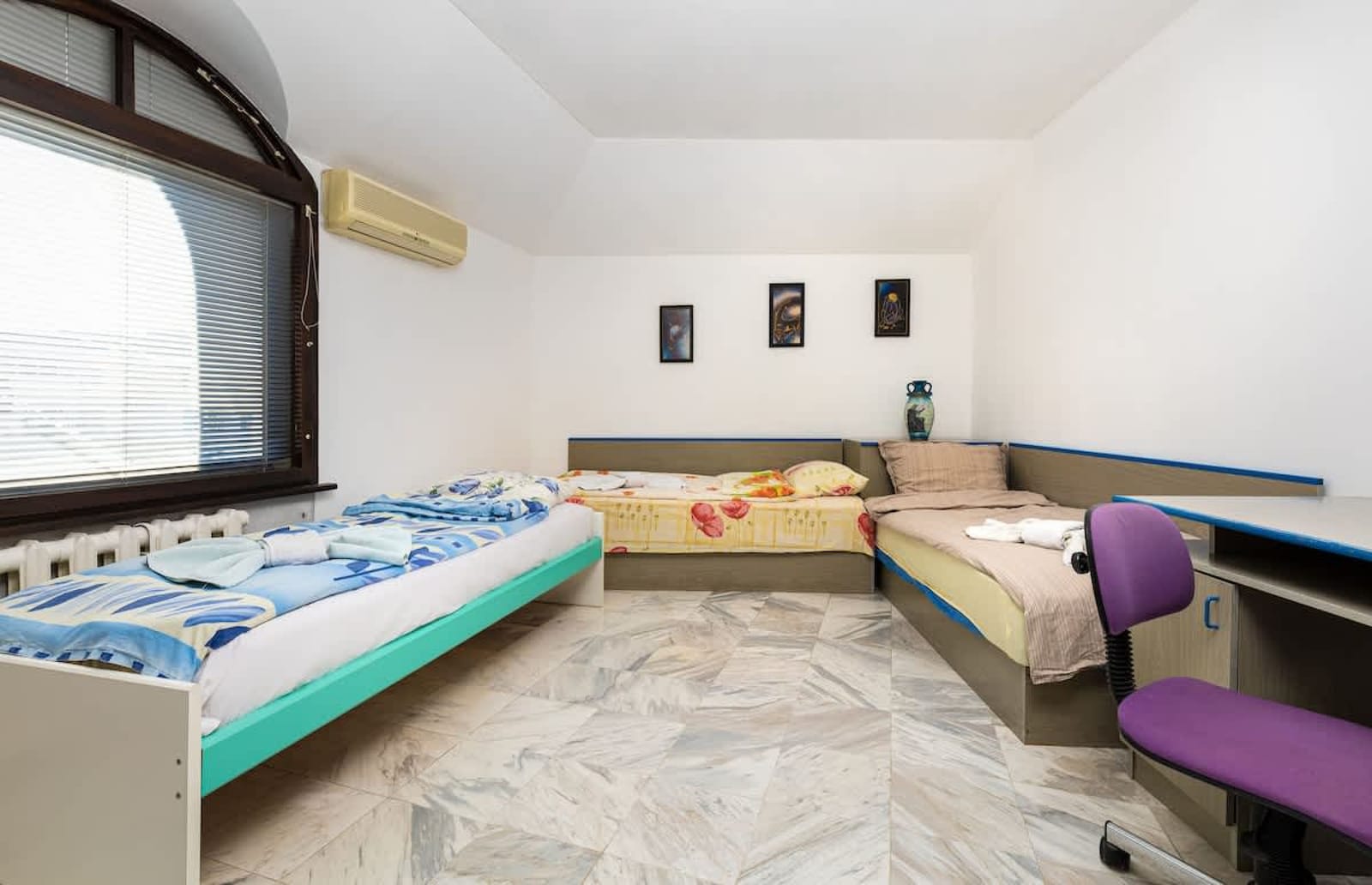 Spacious 2-Bedroom Maisonette in City Centre - Photo 12