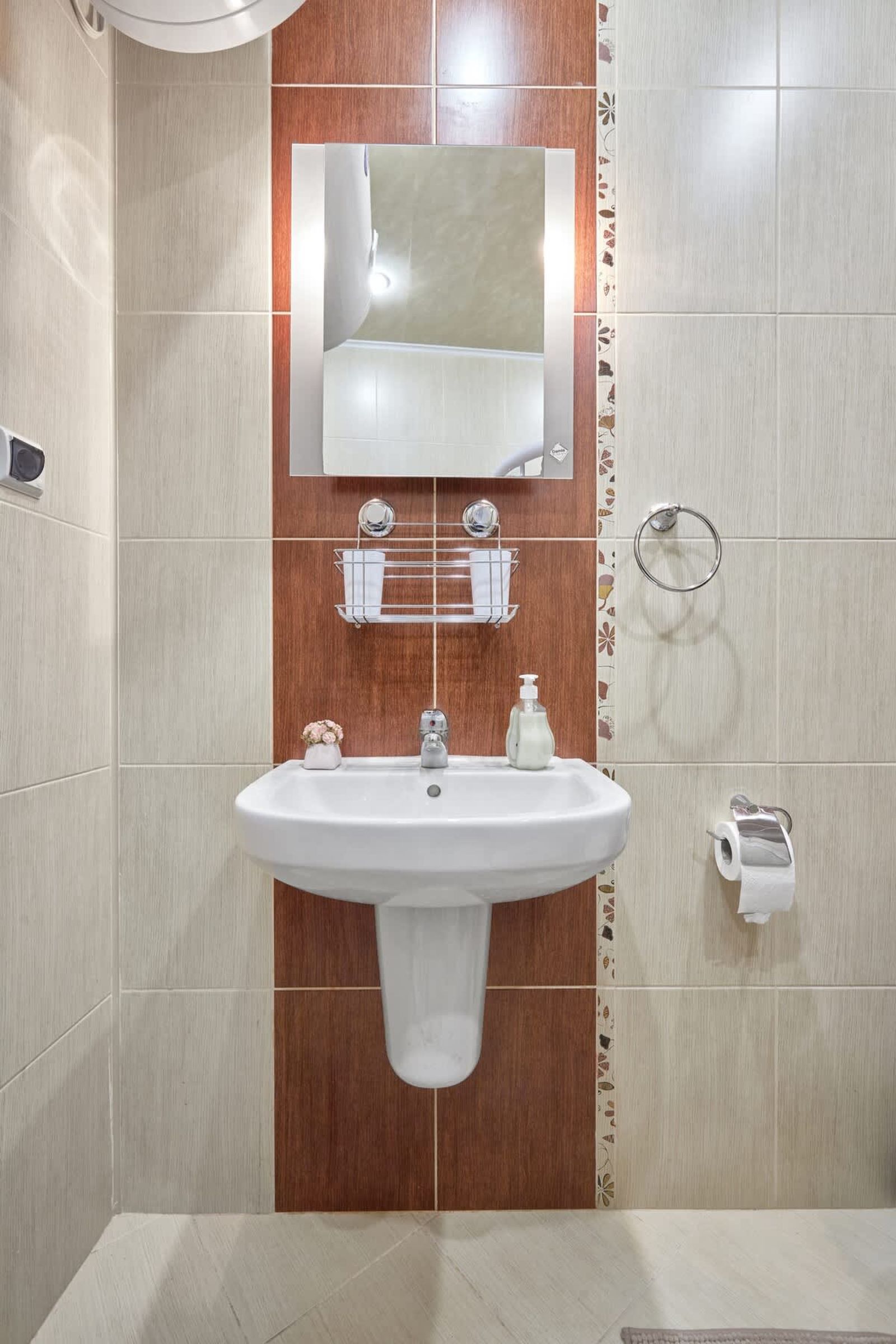 The Love Nest - 1BD Apartment in Sunny Beach - Photo 16