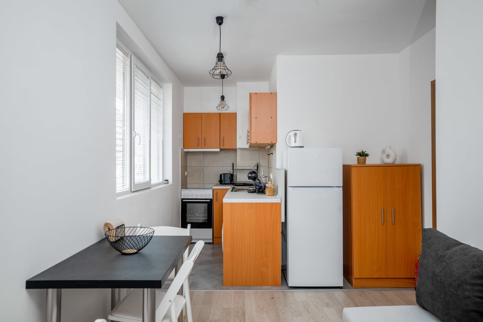 1BR Flat Steps from Metro and Tram Stops - Photo 6