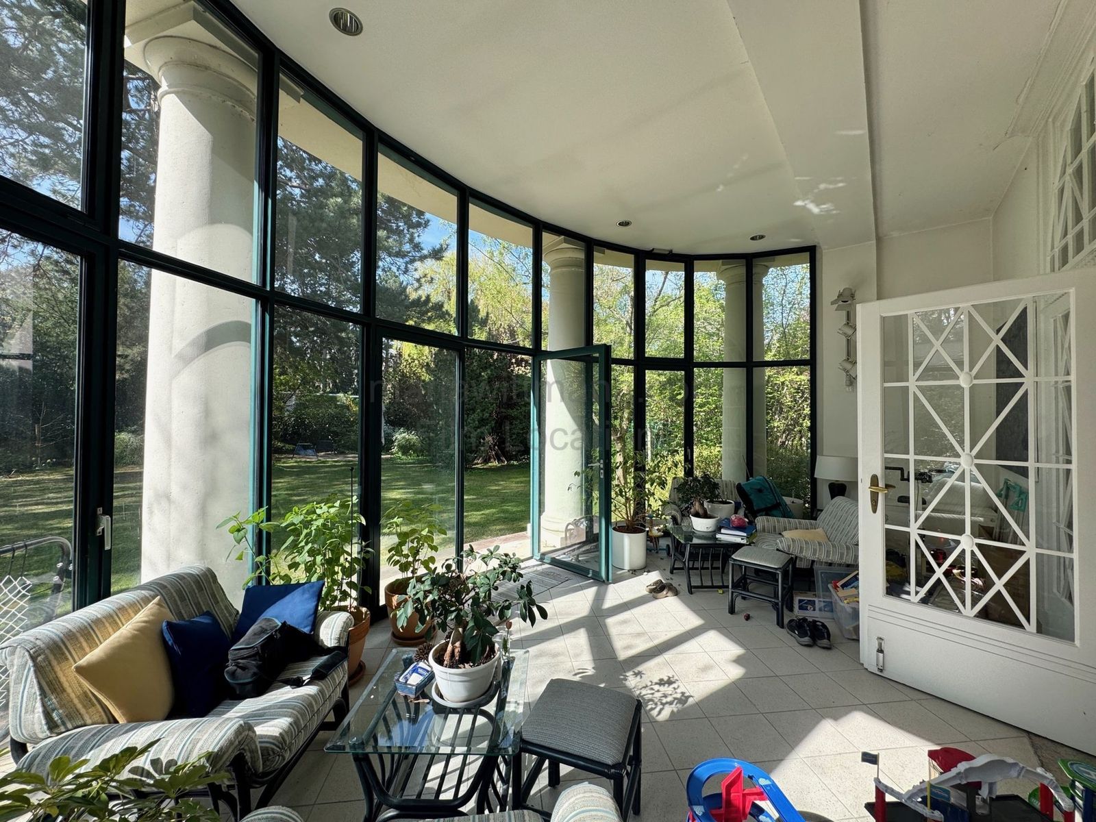 Location 490 - Photo 27