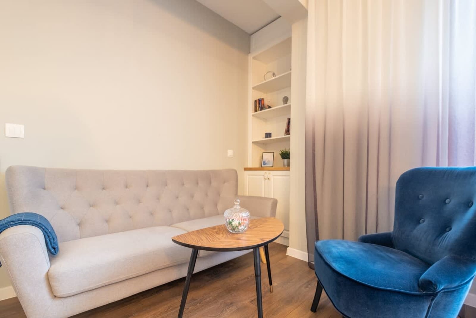 Designer &amp; Cozy 2BD Flat In the city center - Photo 5