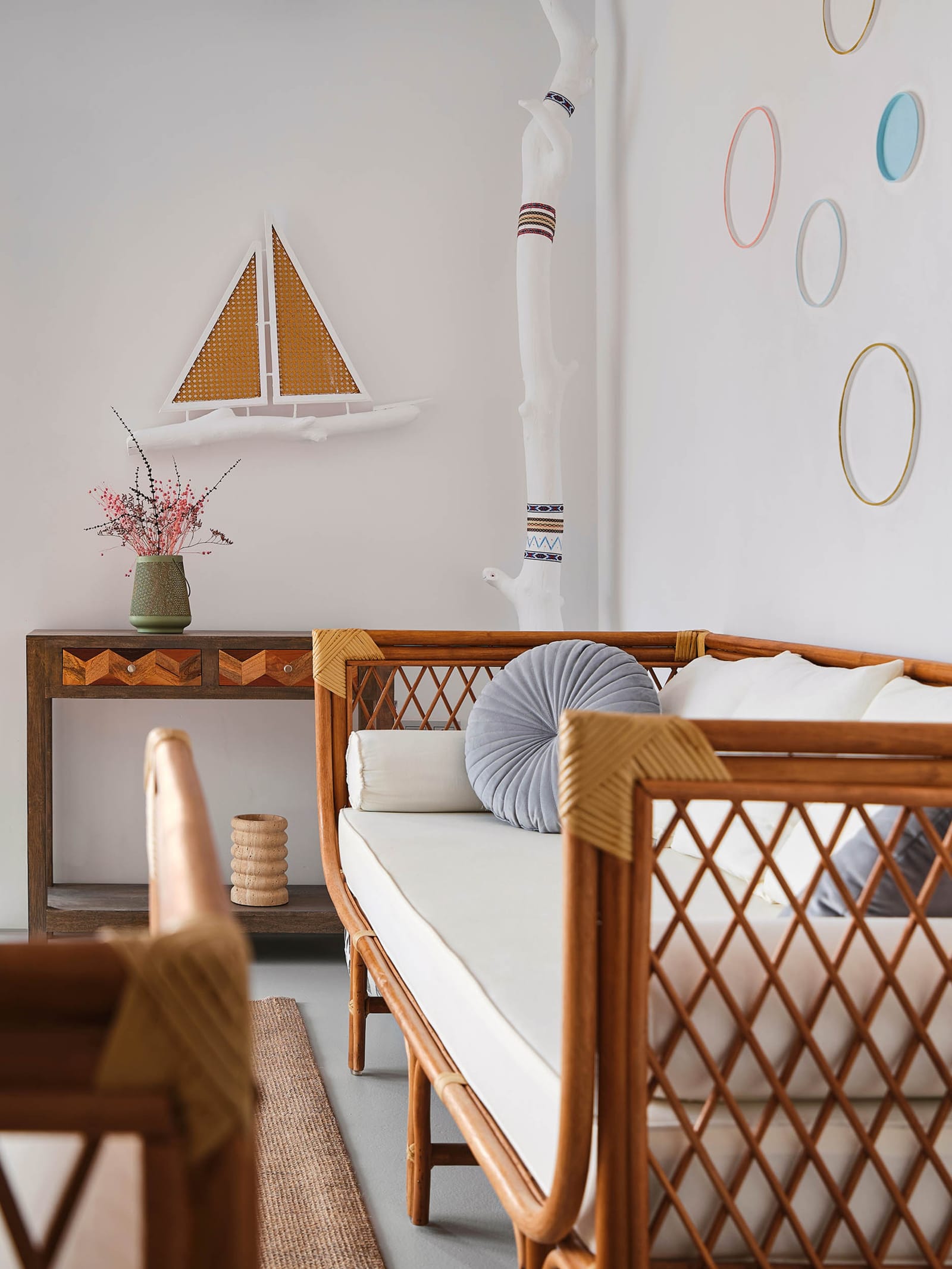 Loft-Style Studio Apartment on the Beach - Photo 38