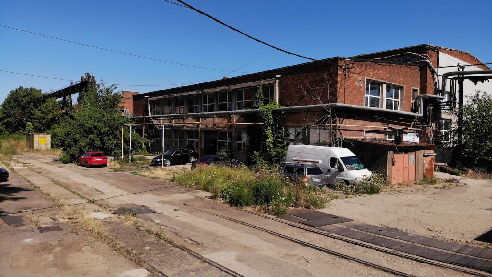 Abandoned Factory Bucharest - Photo 15