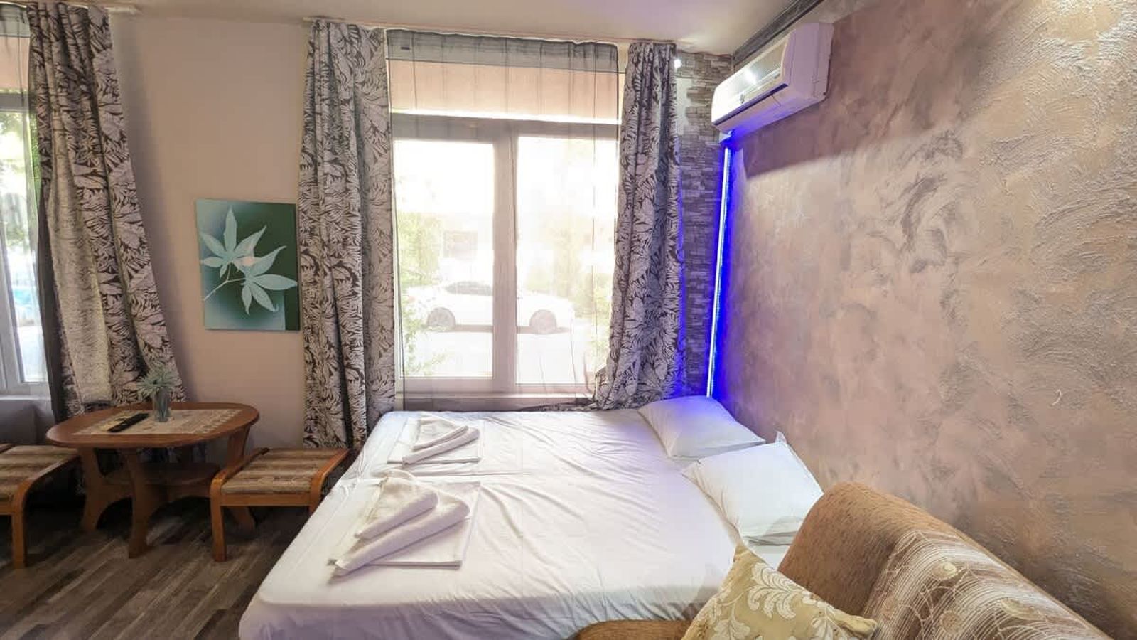 Compact studio with indoor pool near Cacao Beach - Photo 6