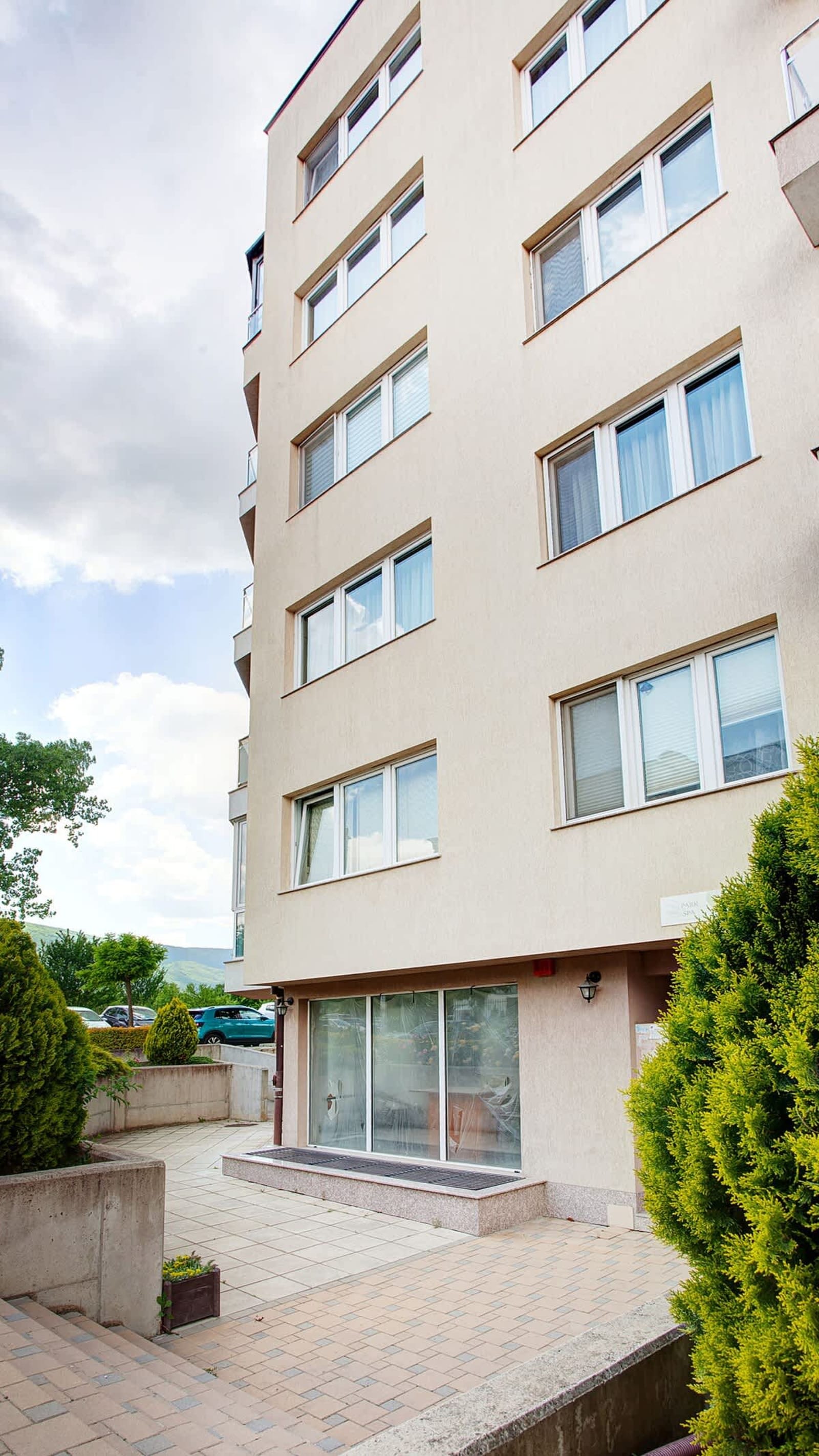 Elevated Living - Photo 16