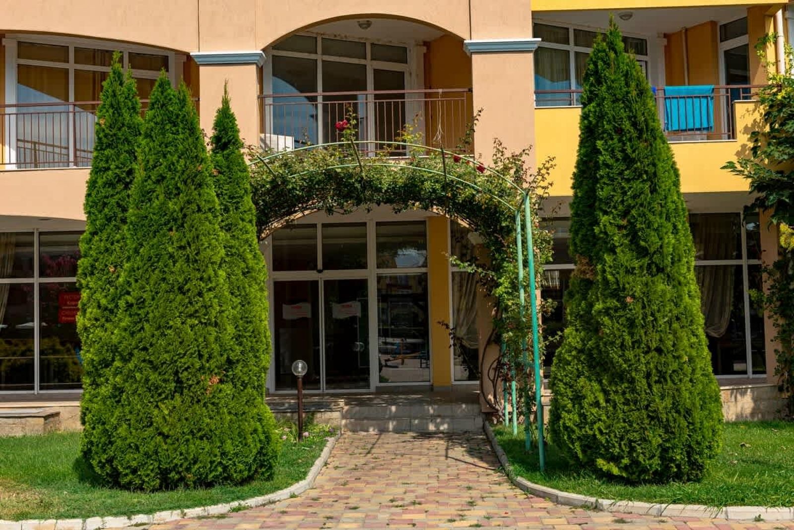 Comfortable studio for 4 guests in Aheloy Palace - Photo 7