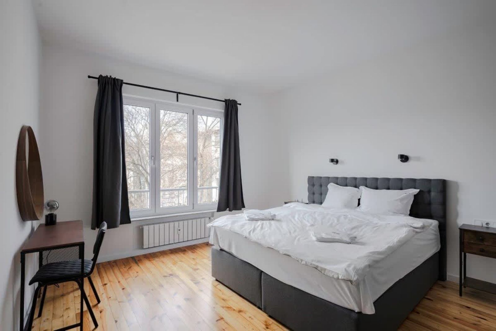 Luminous Central Retreat Spacious 2BD Apartment - Photo 27