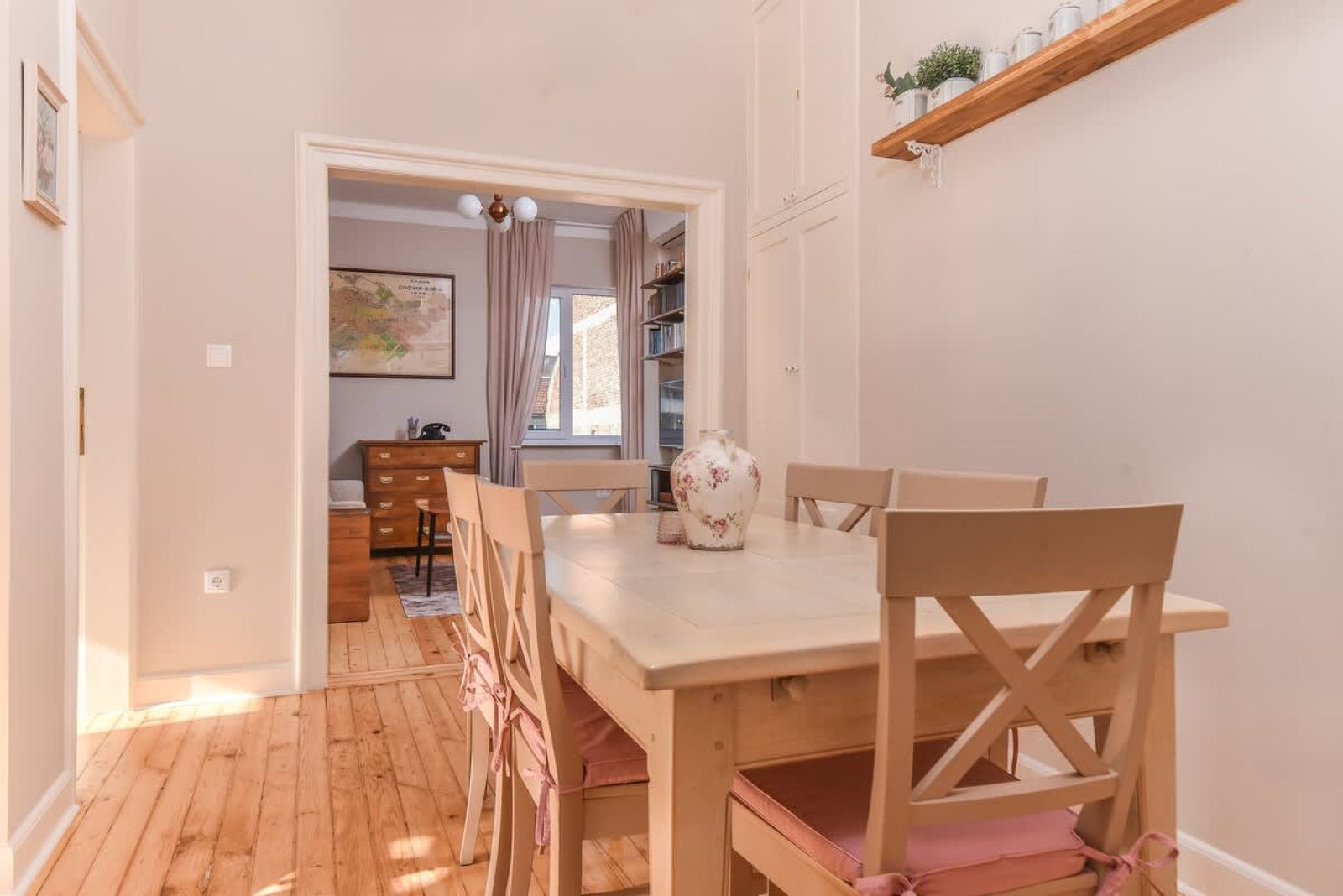 Chez Marie - Cozy One-Bedroom with Balcony - Photo 16