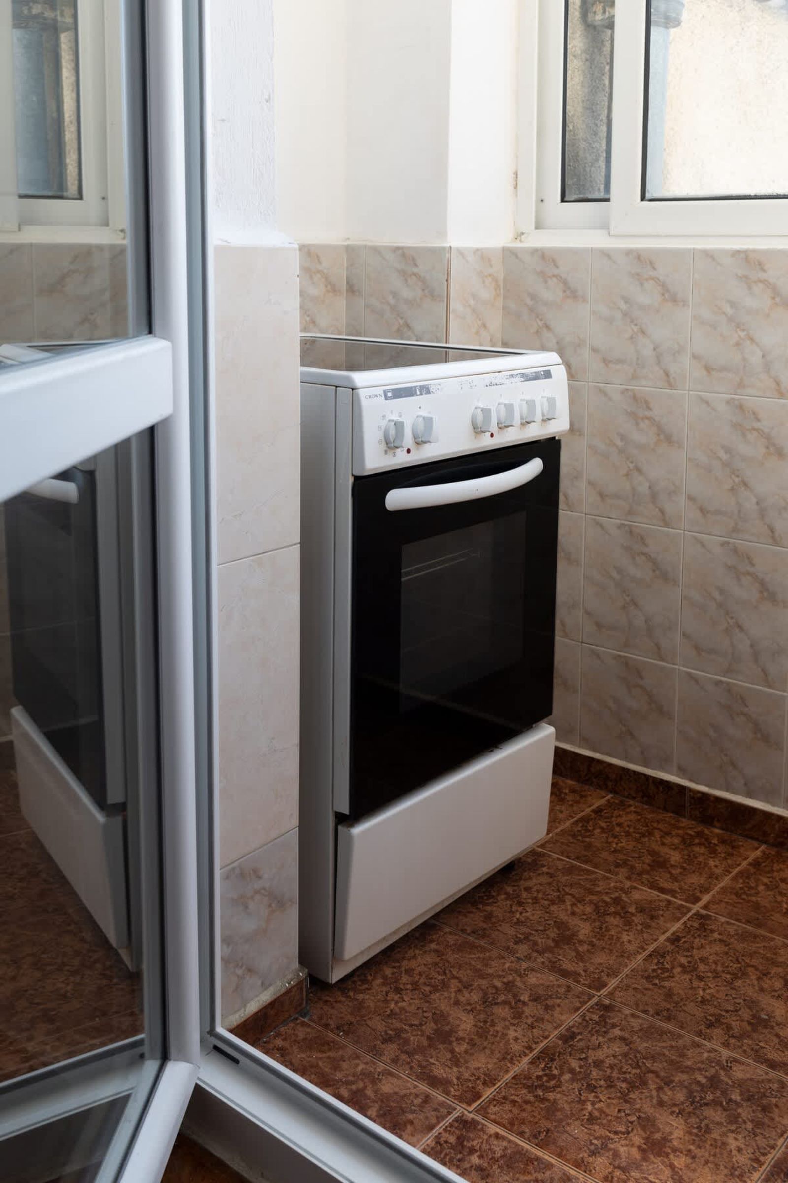 Lovely 1BD Flat near the Sea Garden - Photo 11