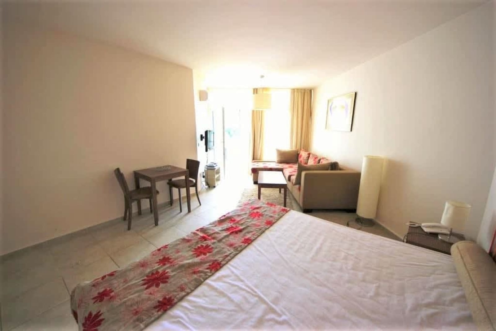 Cozy Soth Pearl  Pool View Studio with balcony - Photo 3