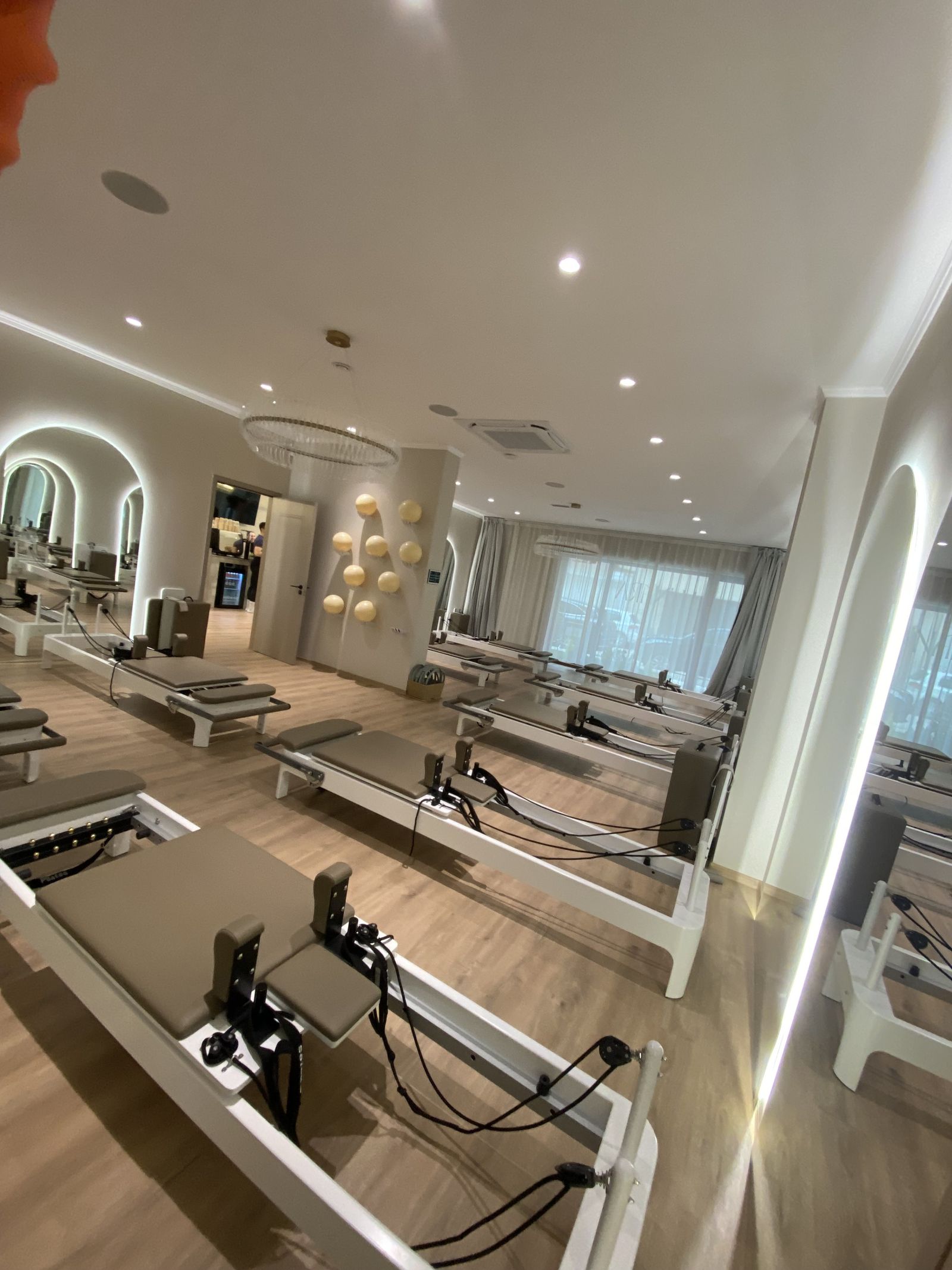 Lunara Luxury Pilates - Photo 3