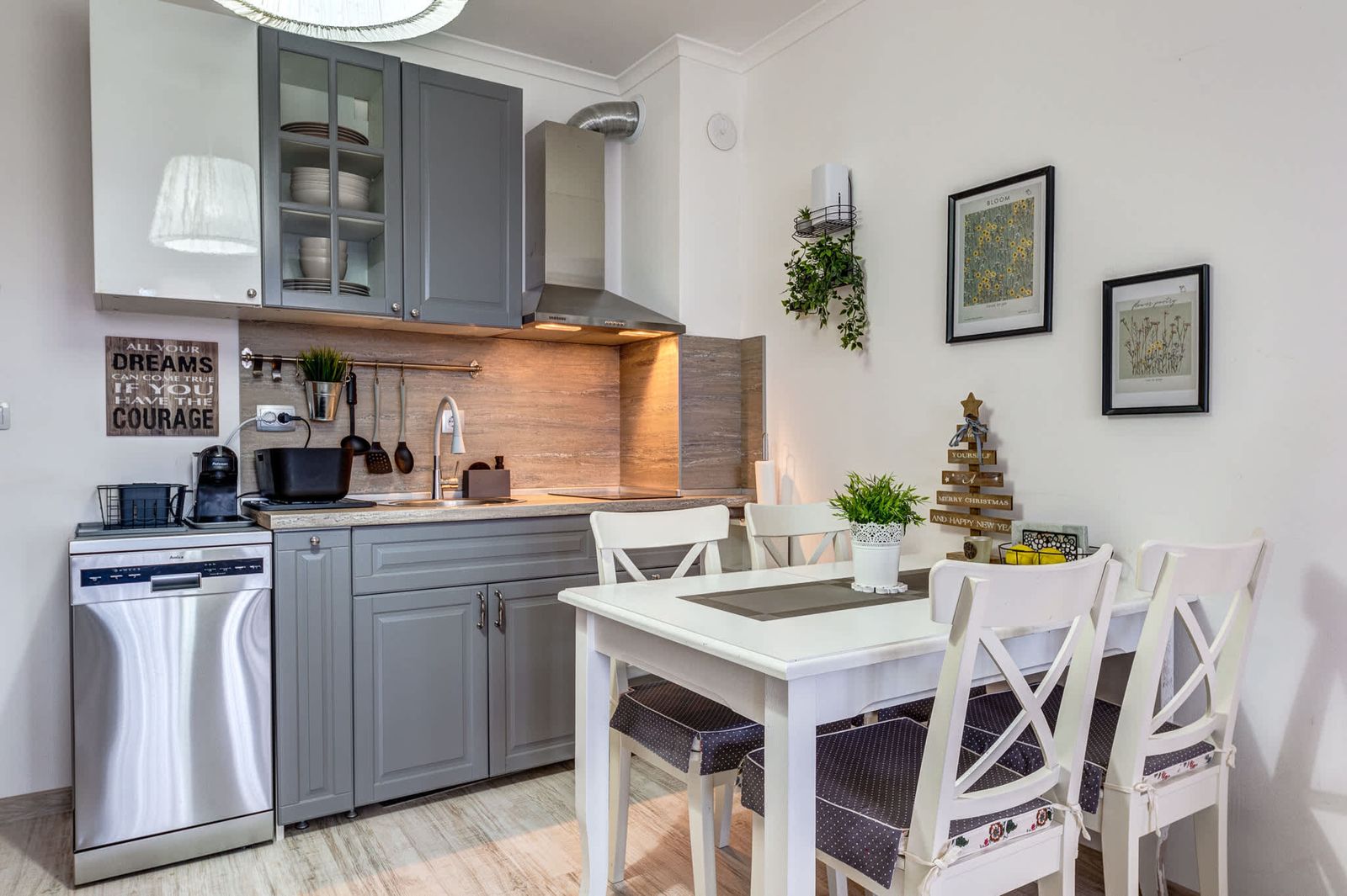 Sweet Home Family Lodge in Grand Monastery - Photo 2