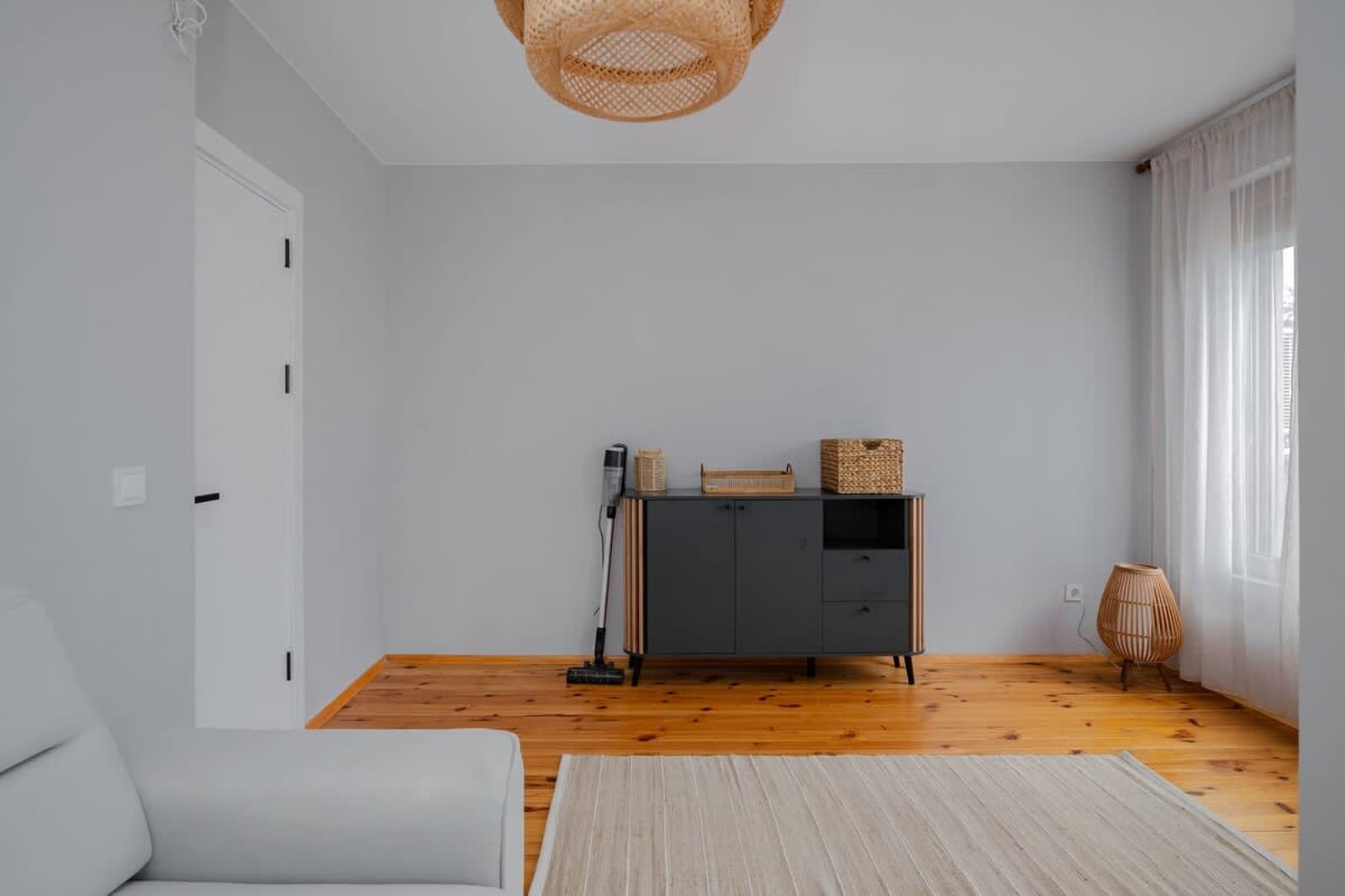 AeroLuxe Living 1BD Apartment - Photo 8