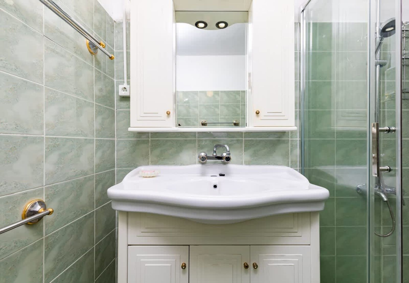 A Nostalgic Getaway in Plovdiv's Historic Quarter - Photo 12