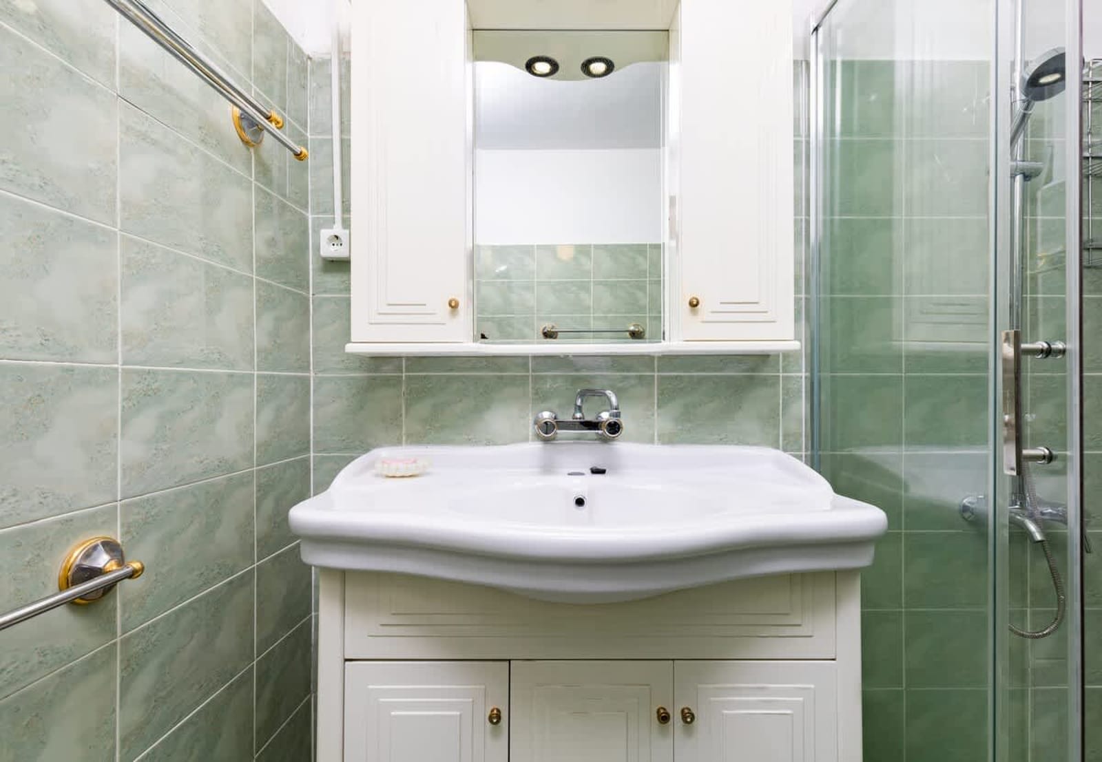 A Nostalgic Getaway in Plovdiv's Historic Quarter - Photo 12