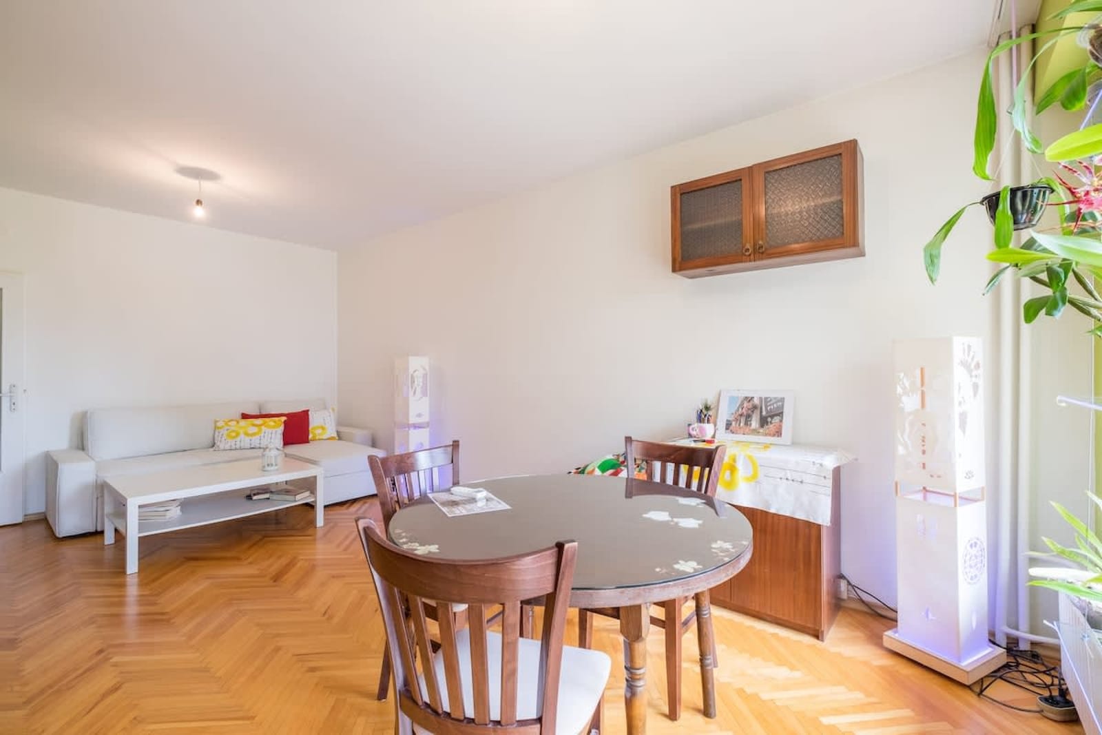 Beautiful Flat in Central Location - Photo 8
