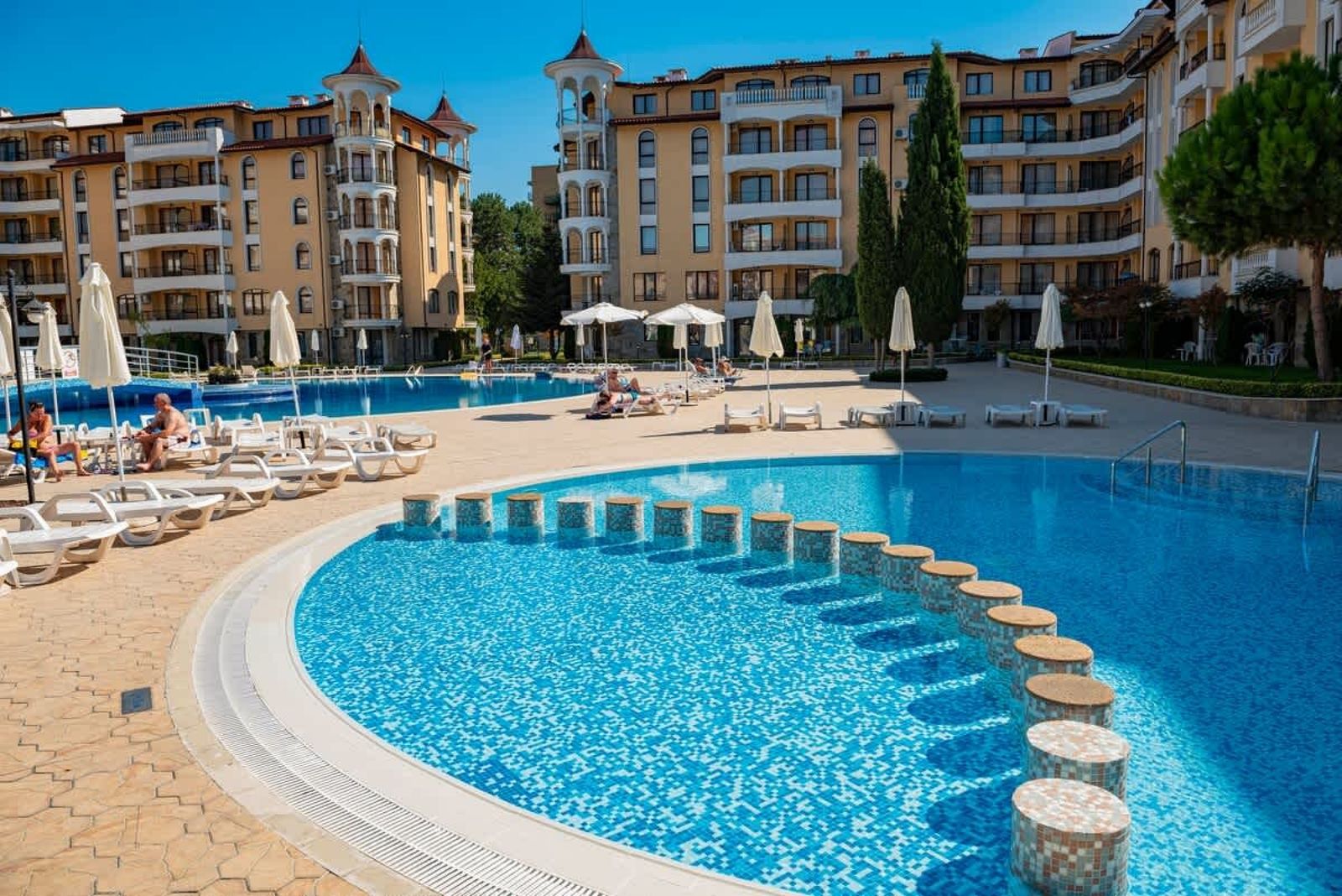 Cozy 1 bedroom aparment in Royal Sun - Photo 10