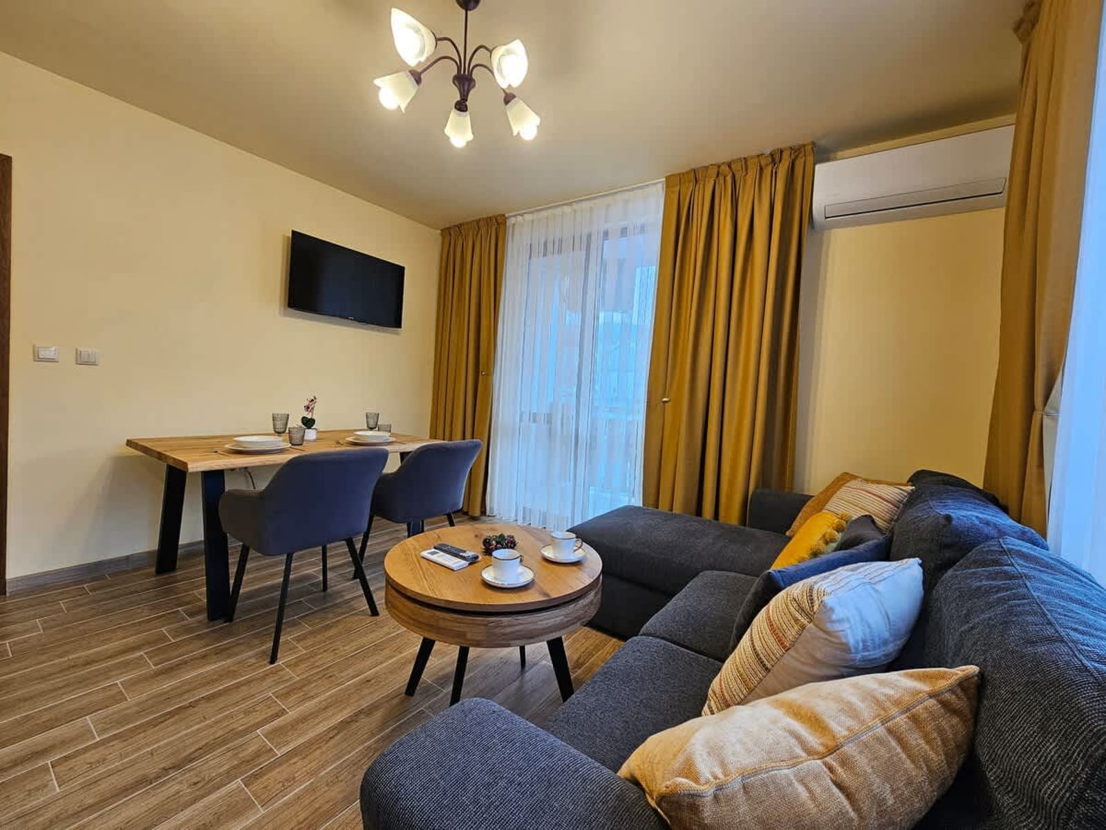 Stylish Getaway in Kosara Bansko Near Ski Lift - Photo 2