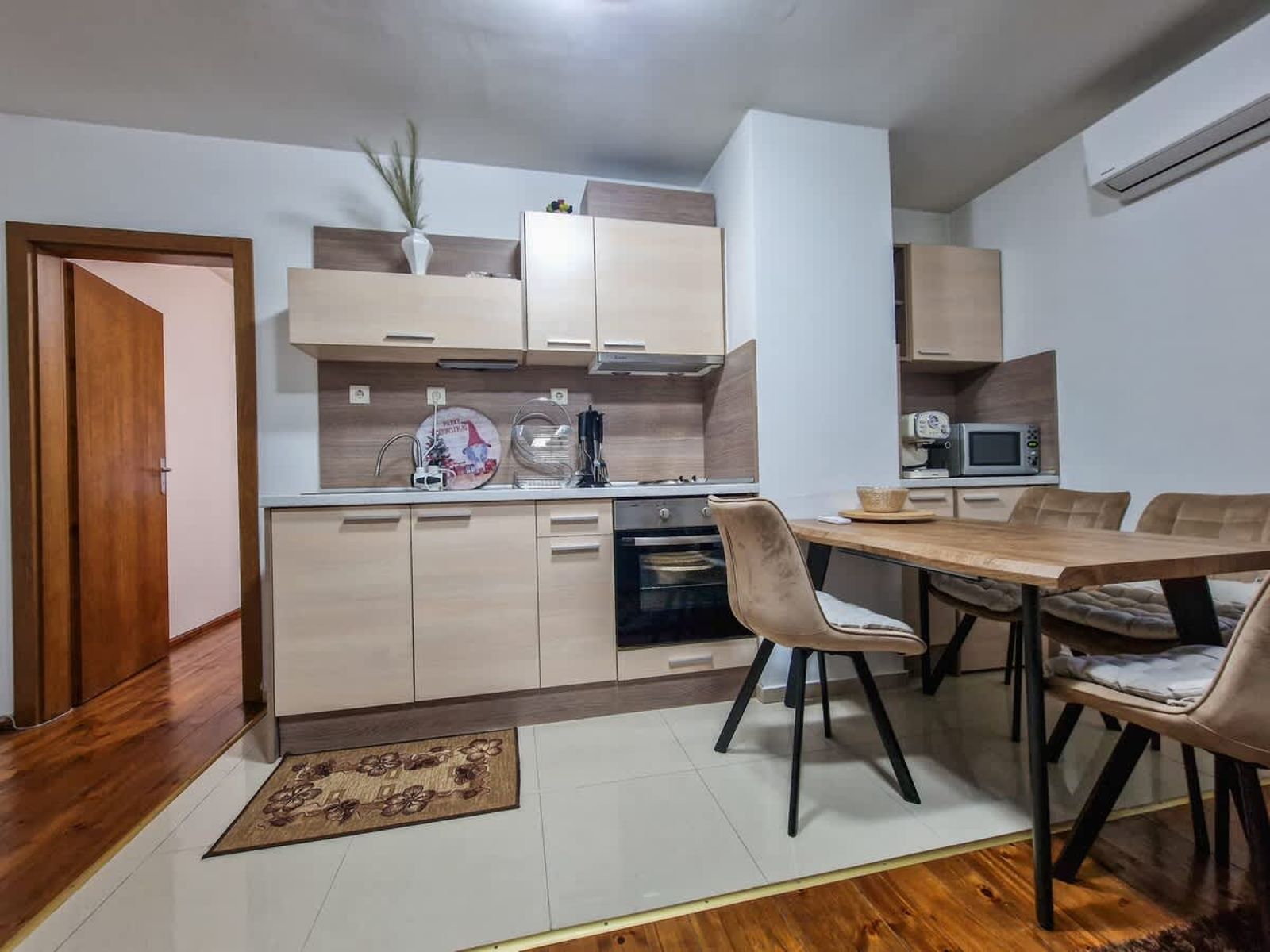 Central Bansko Flat for Rent, Near the Gondola - Photo 3